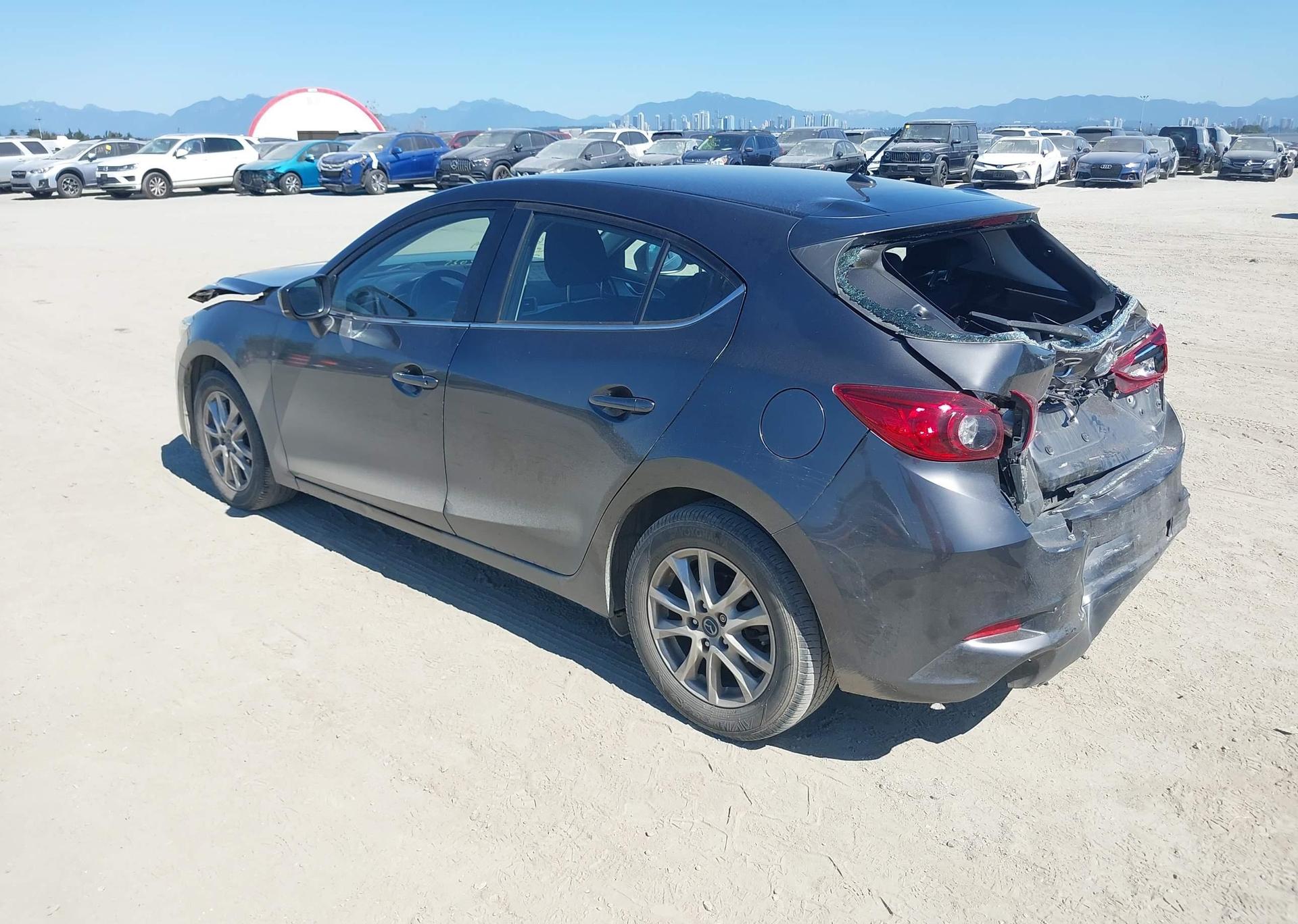 2018 MAZDA 3 TOURING