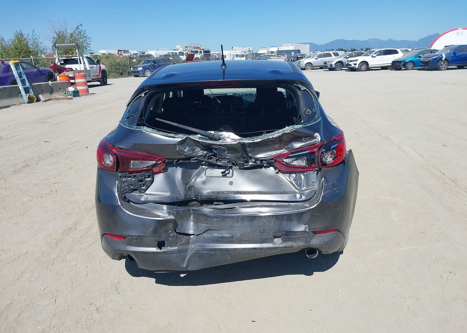2018 MAZDA 3 TOURING