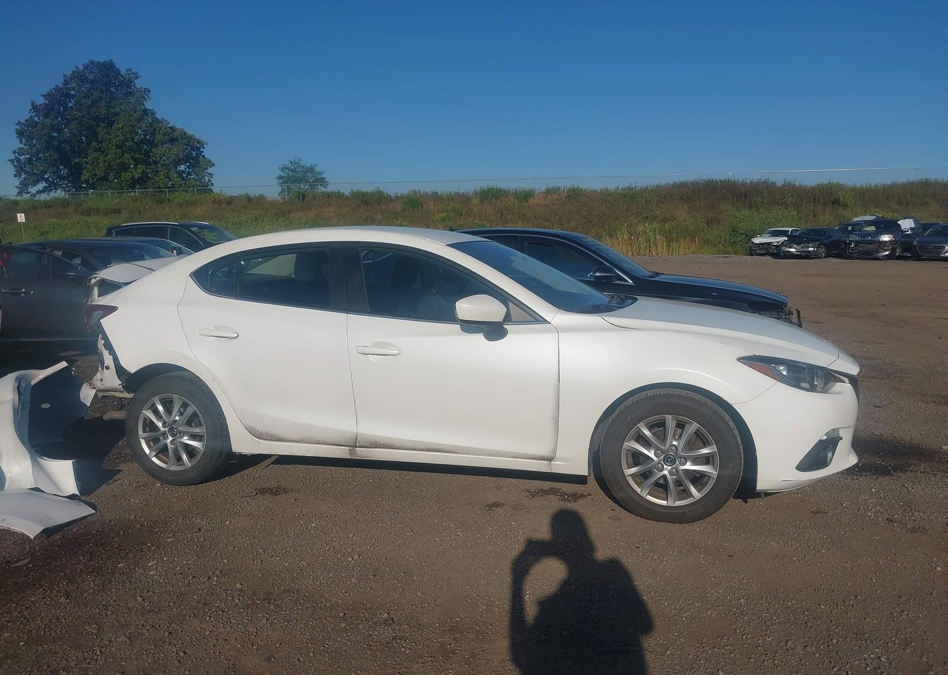 2014 MAZDA MAZDA3 GS-SKY