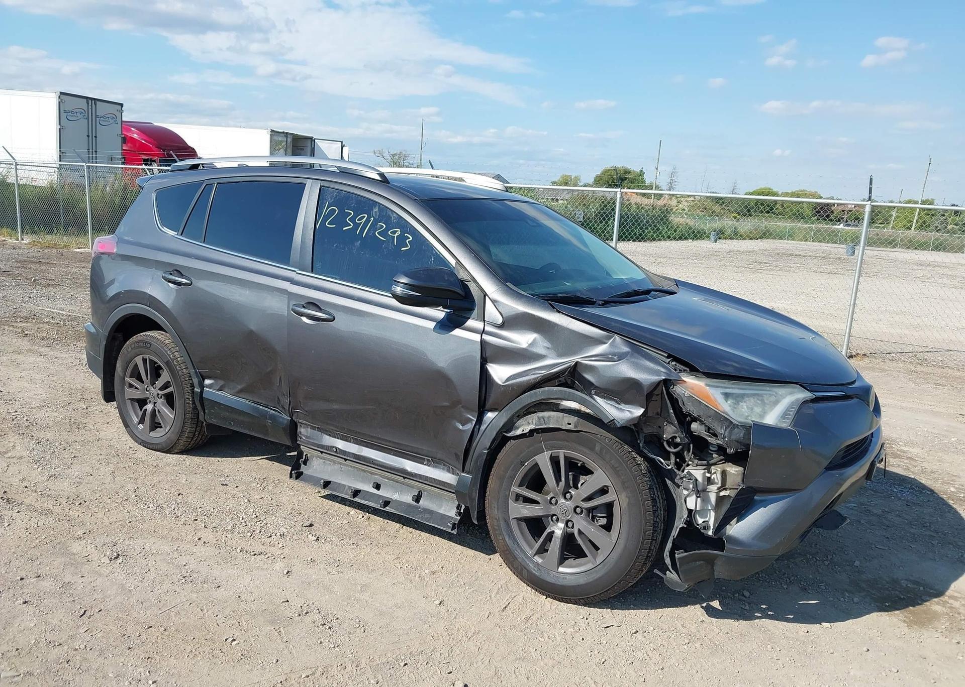 2018 TOYOTA RAV4 LE