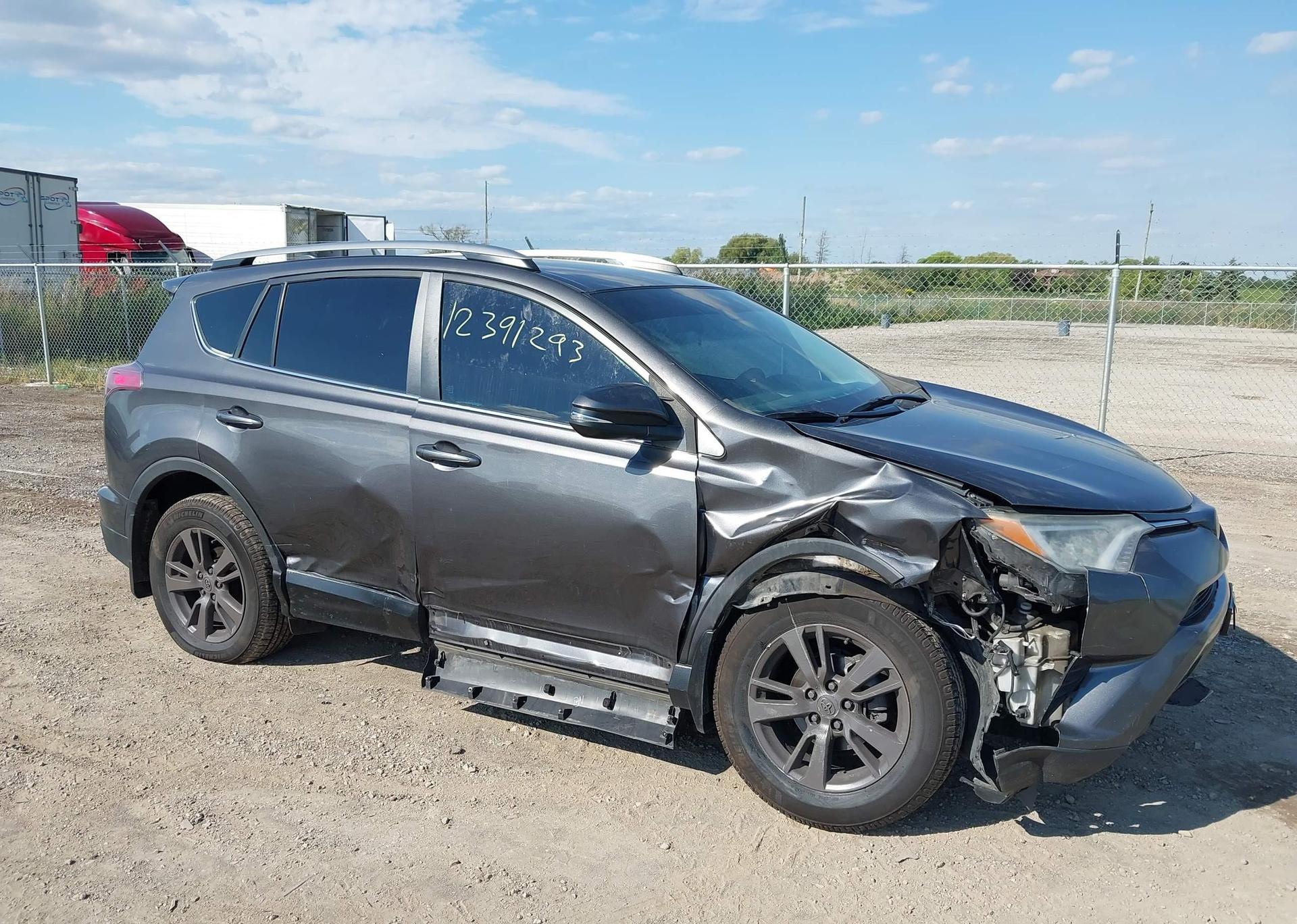 2018 TOYOTA RAV4 LE