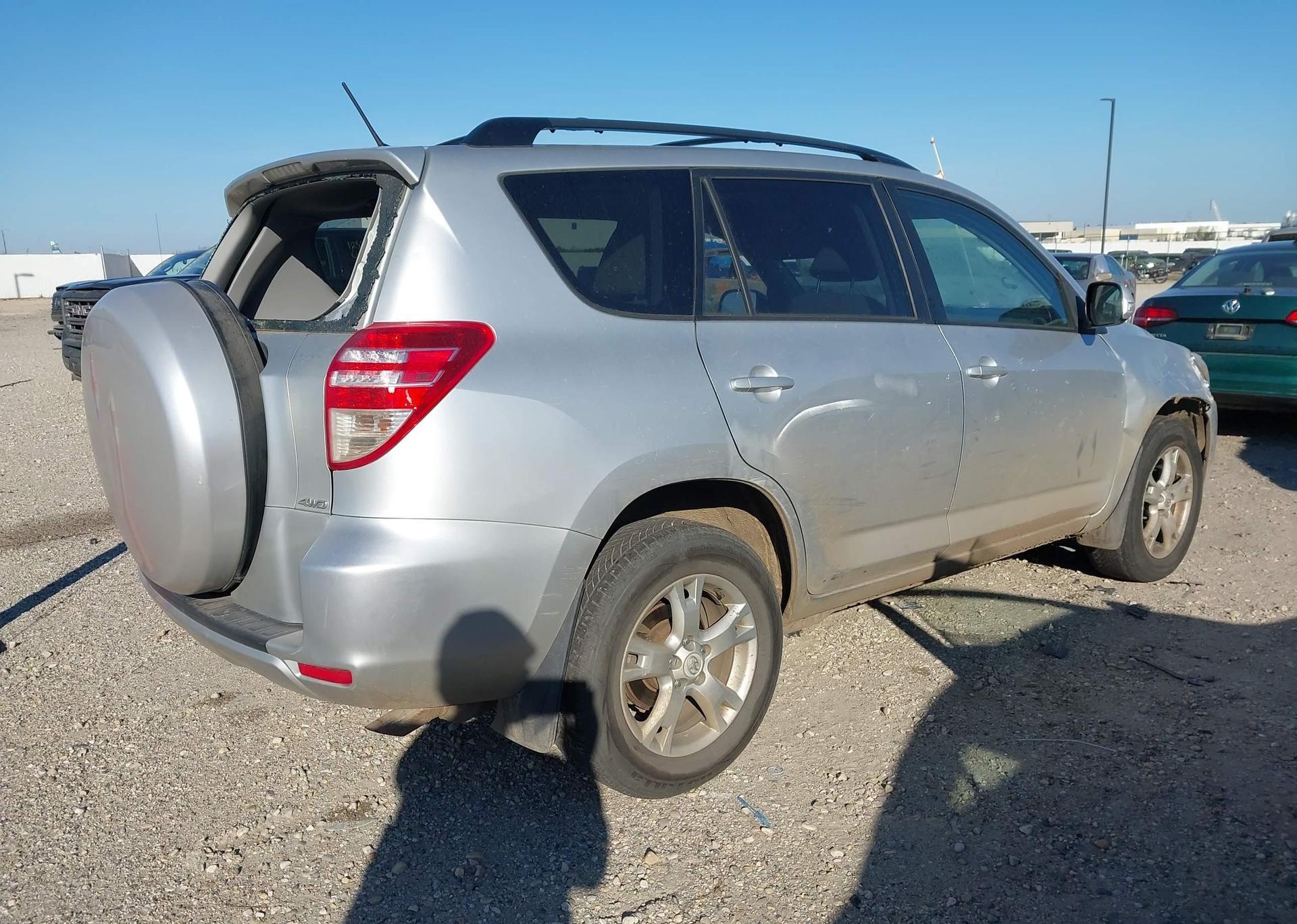 2011 TOYOTA RAV4