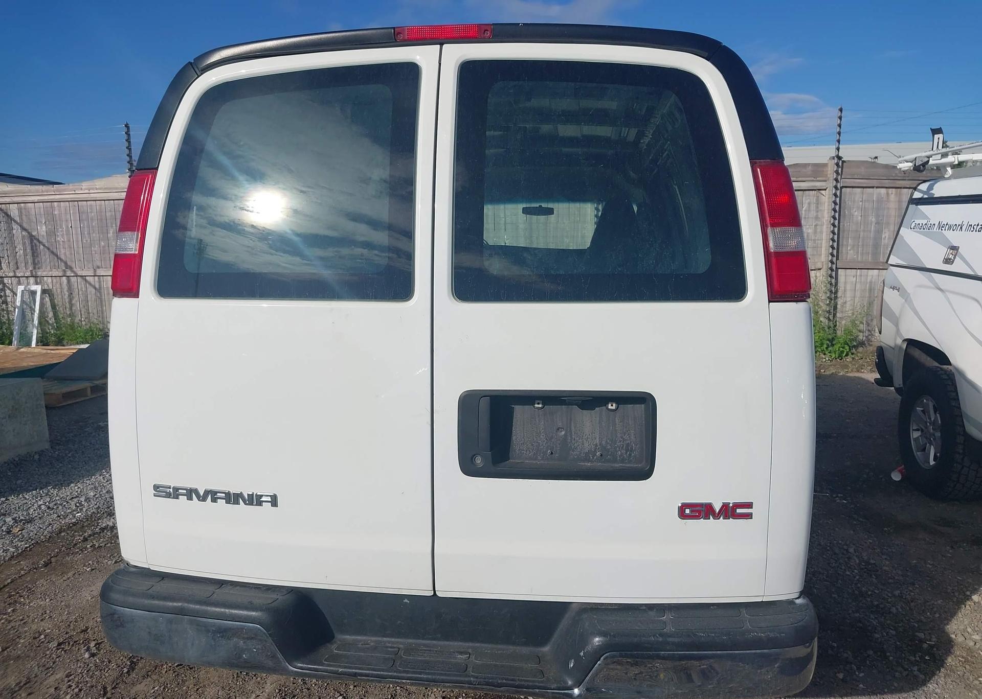 2017 GMC SAVANA G2500