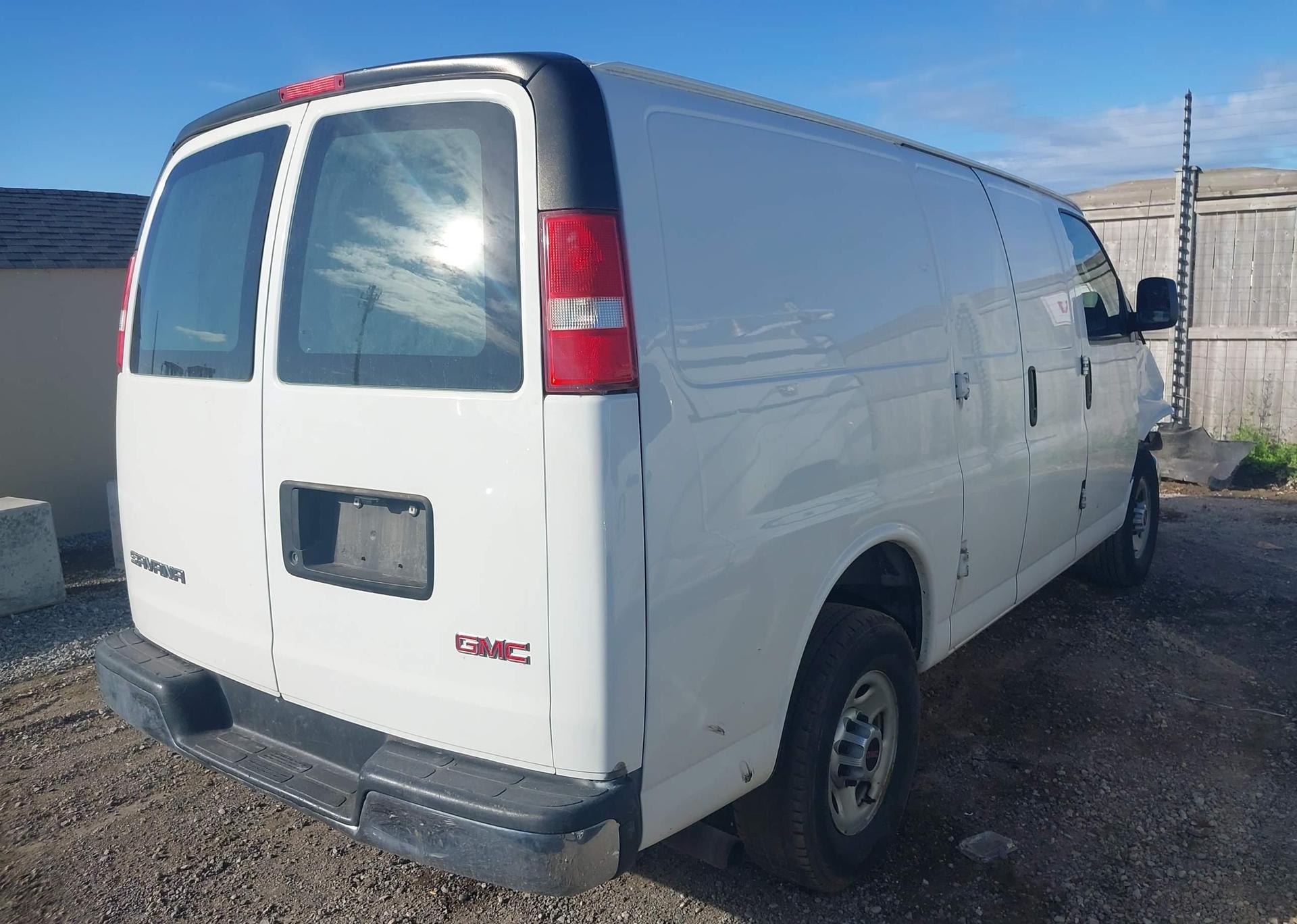 2017 GMC SAVANA G2500