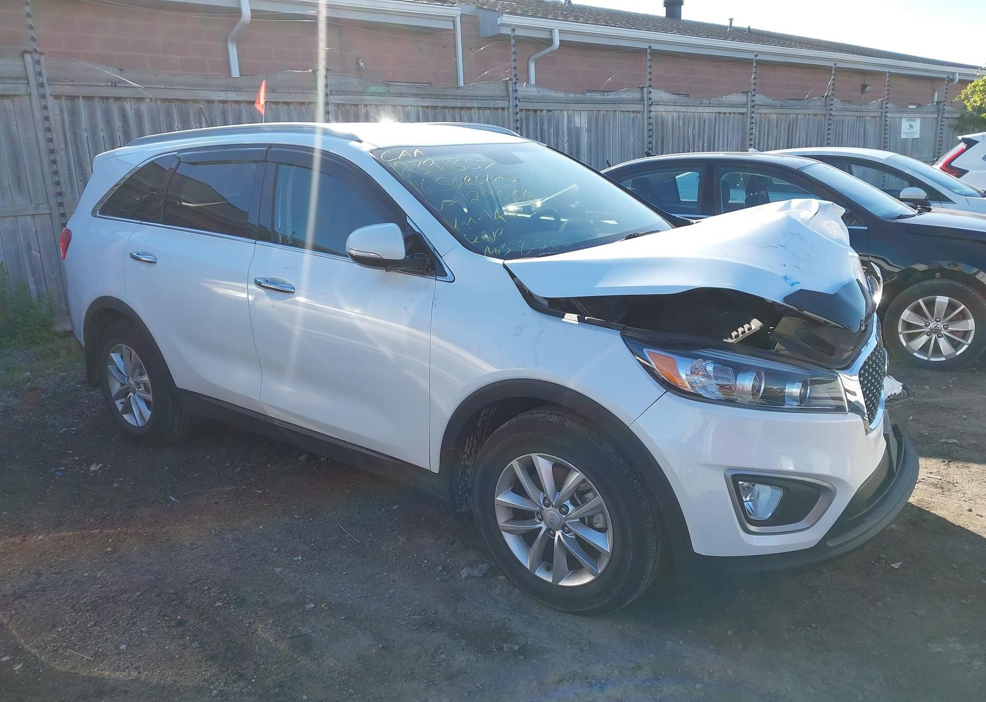 2016 KIA SORENTO LX