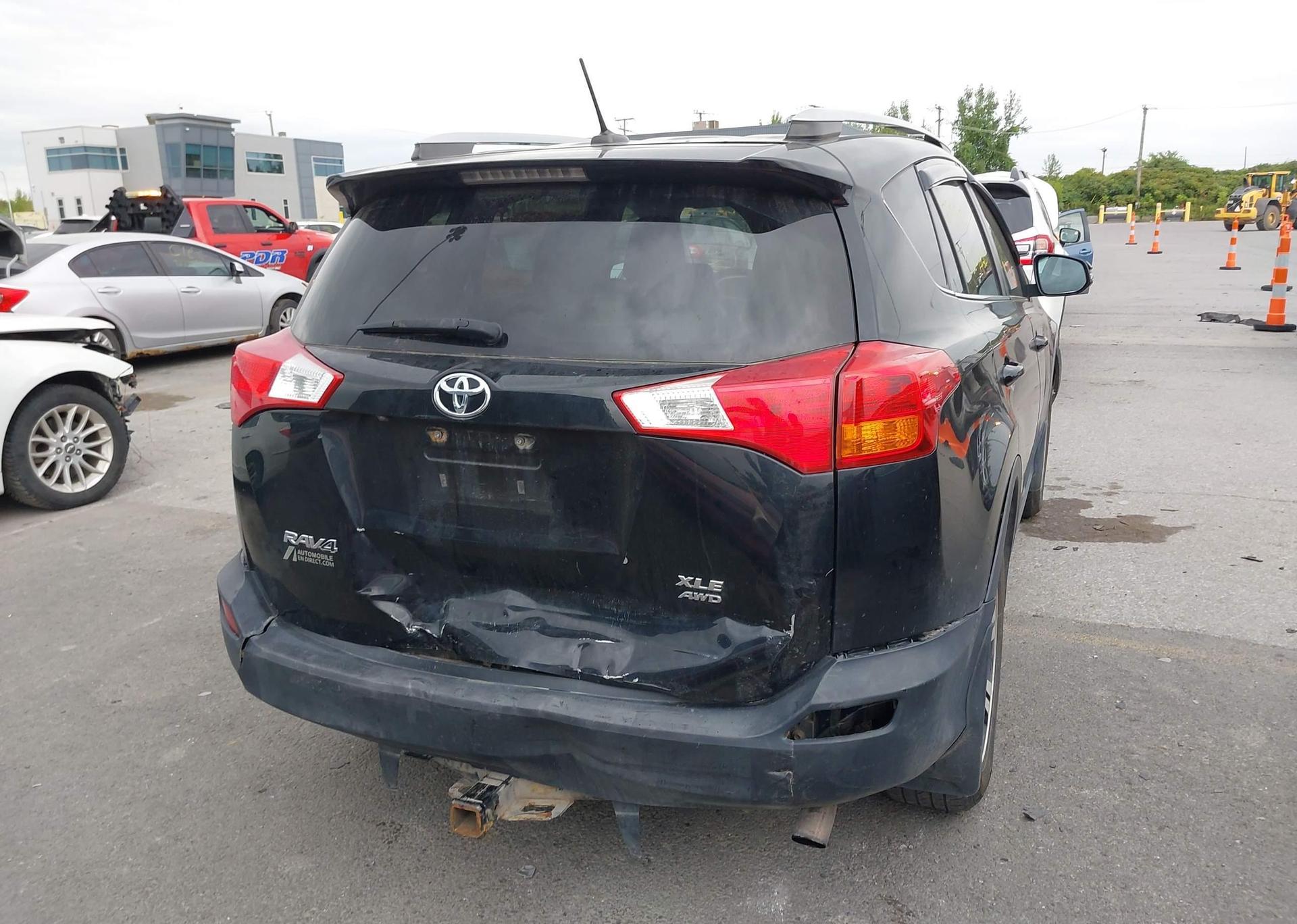 2014 TOYOTA RAV4 XLE