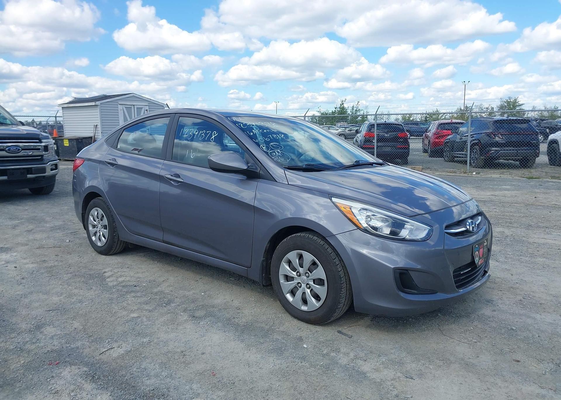 2016 HYUNDAI ACCENT LE