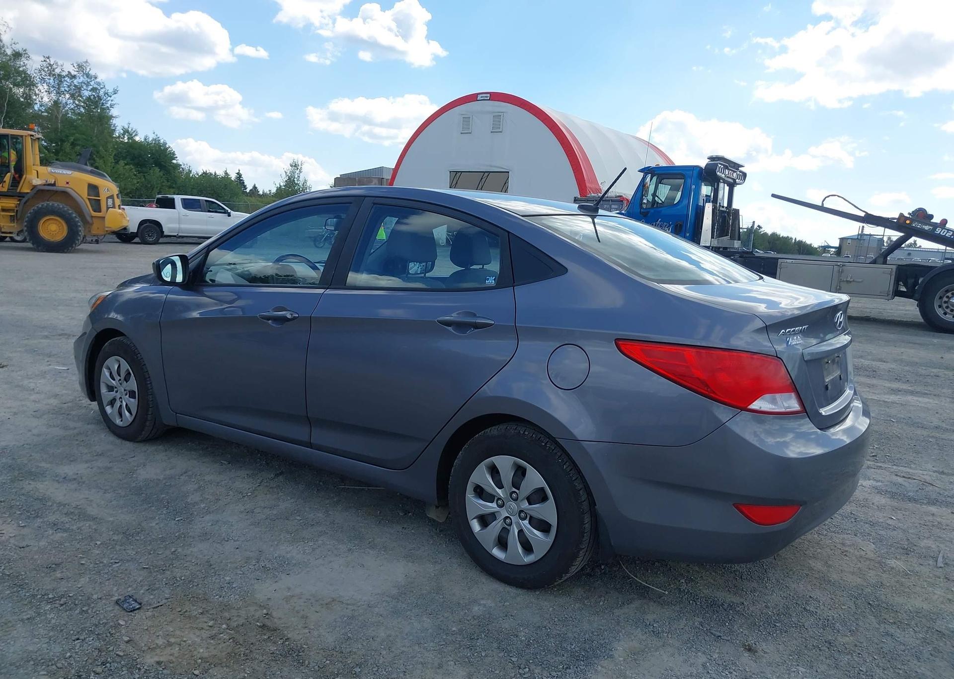 2016 HYUNDAI ACCENT LE