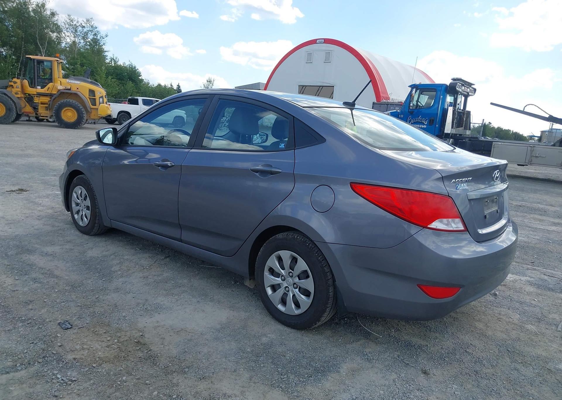 2016 HYUNDAI ACCENT LE