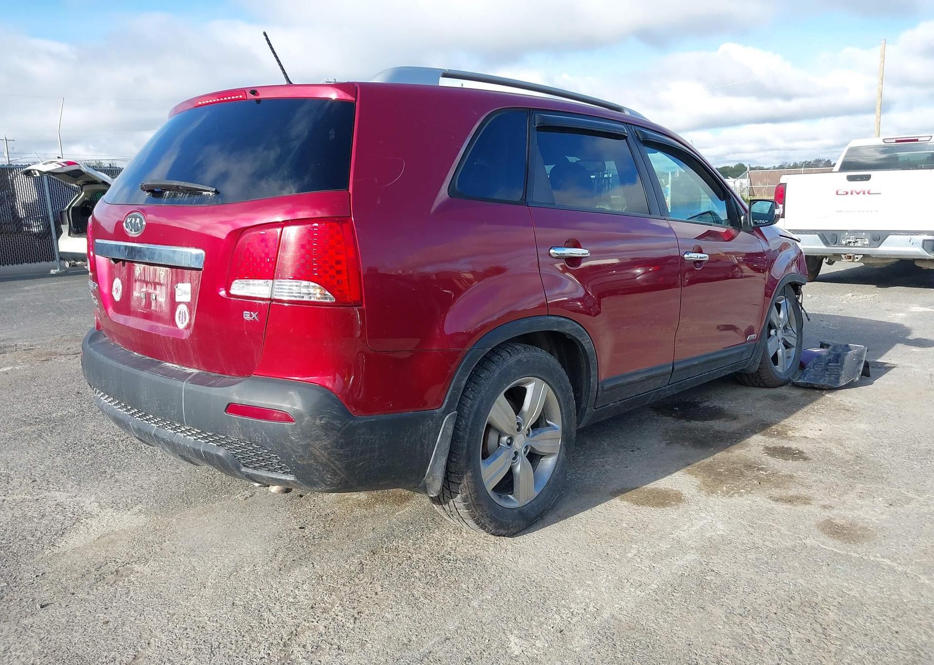 2013 KIA SORENTO EX