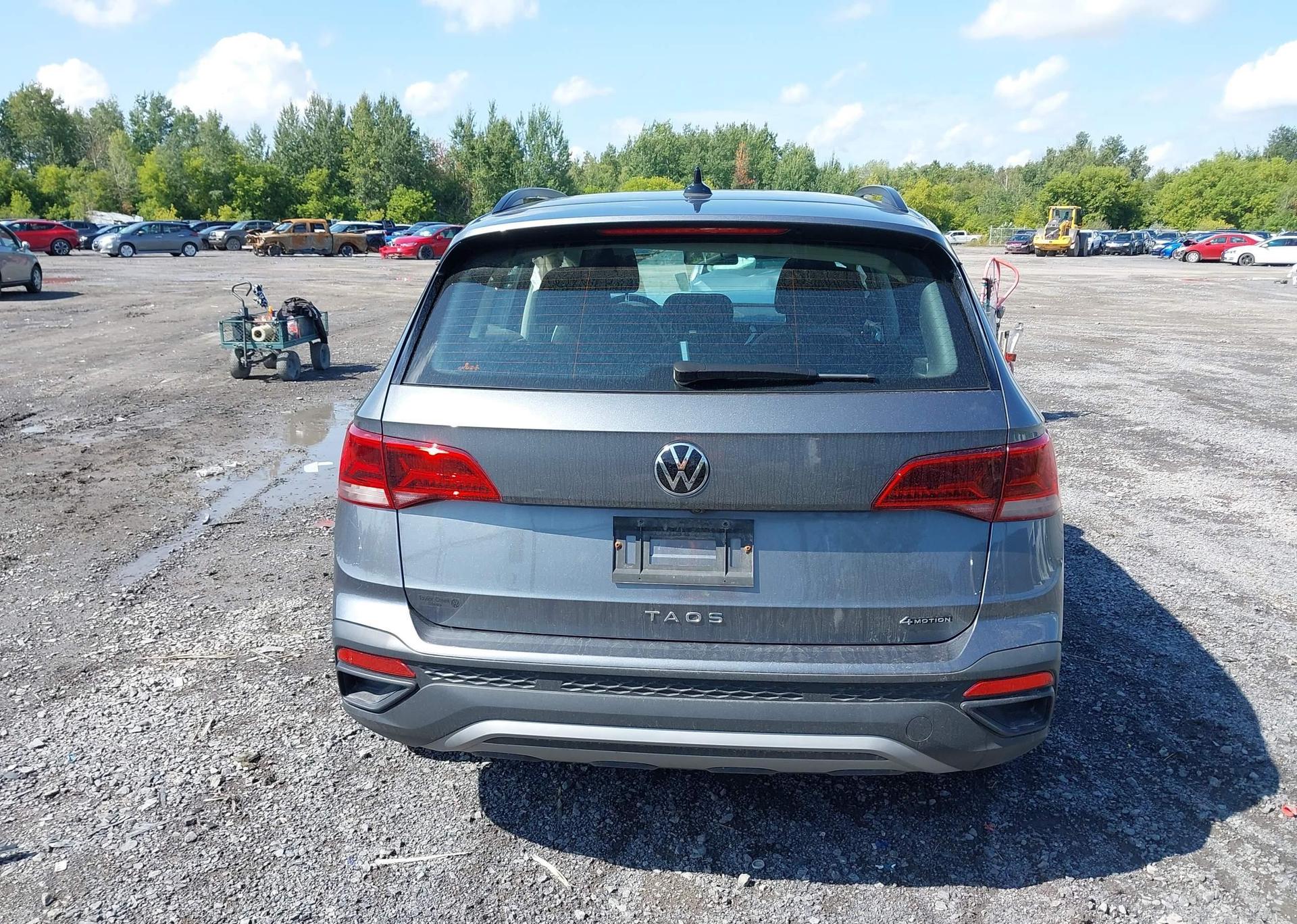 2022 VOLKSWAGEN TAOS TRENDLINE