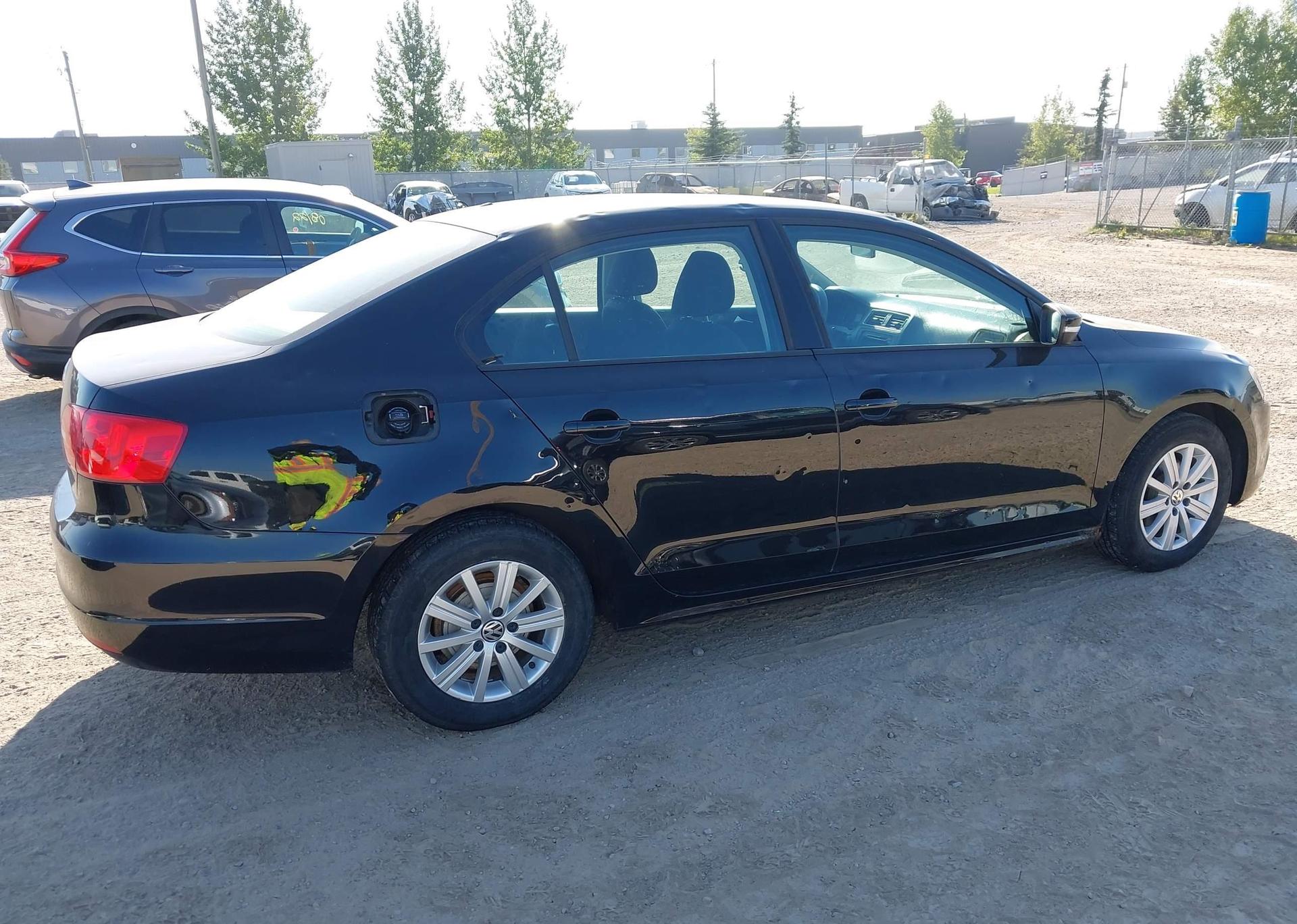 2011 VOLKSWAGEN JETTA