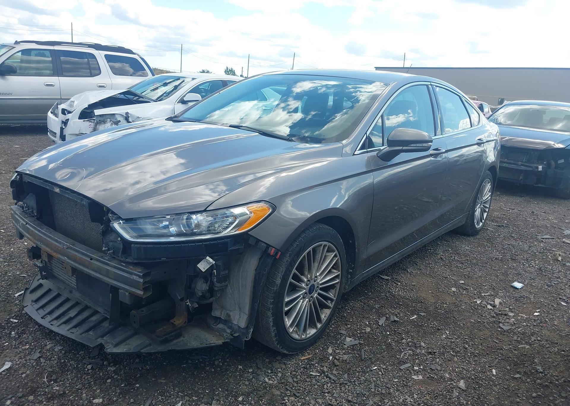 2013 FORD FUSION SE