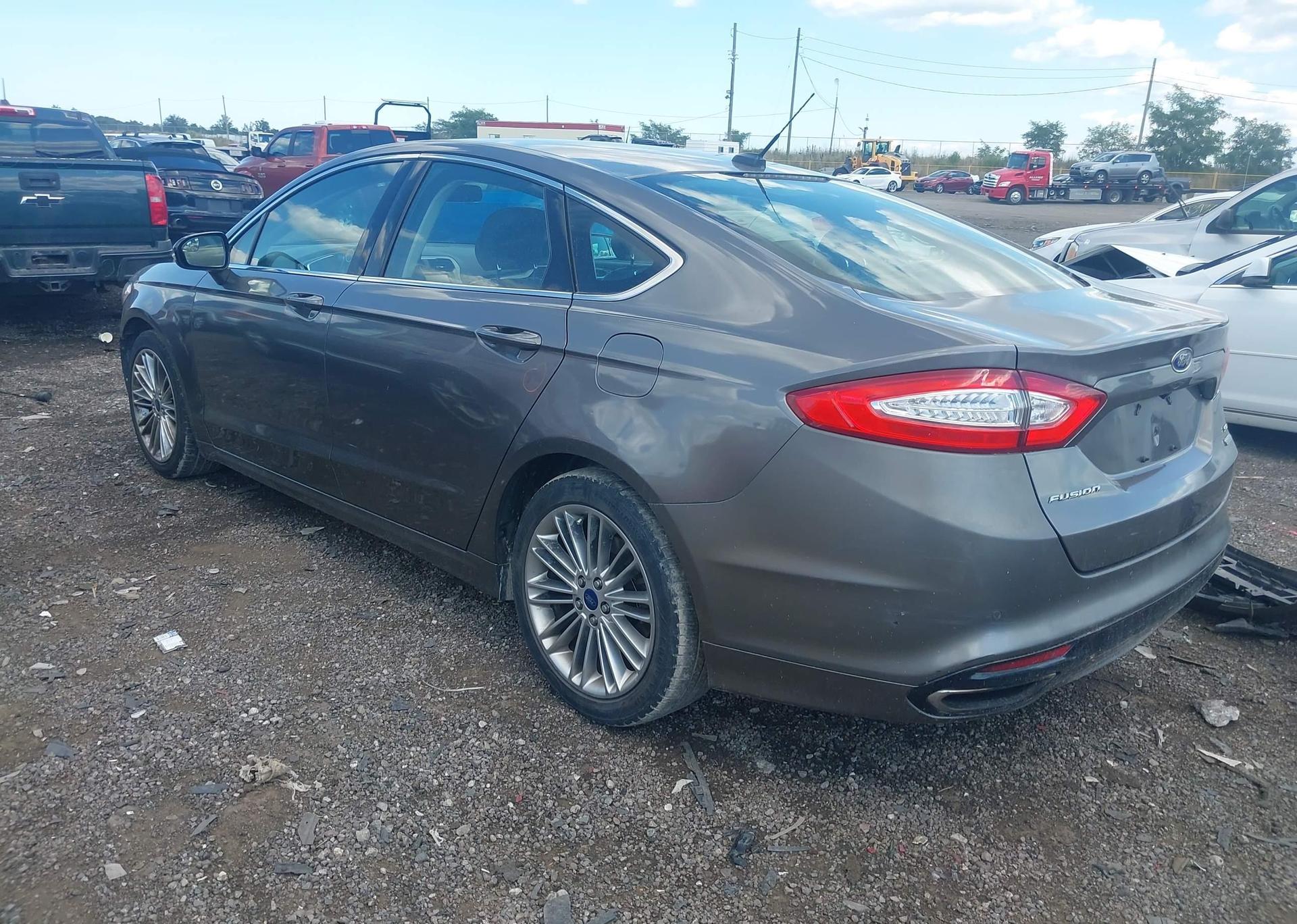 2013 FORD FUSION SE