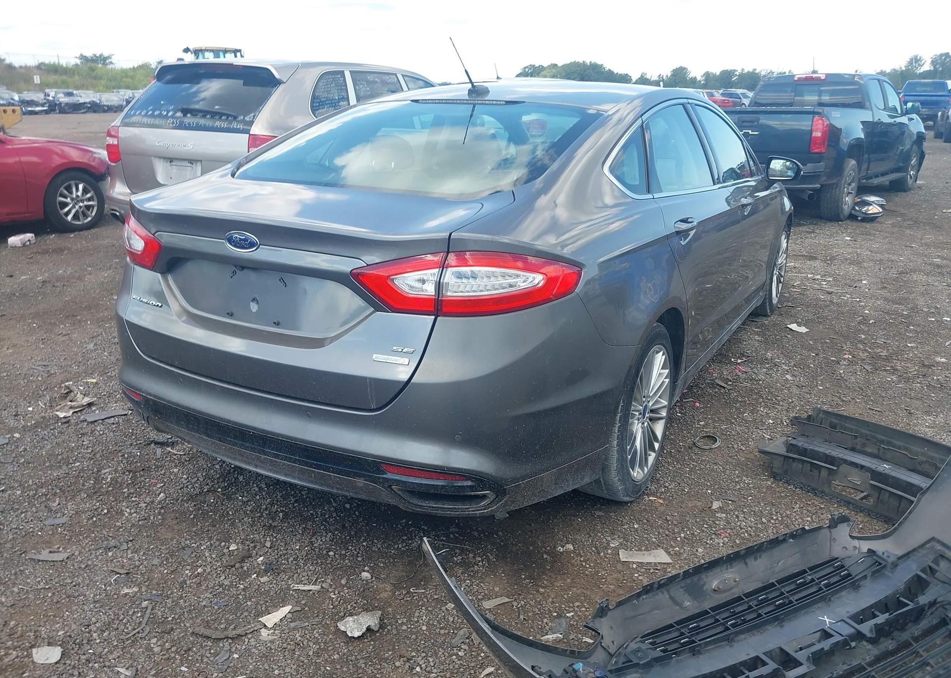2013 FORD FUSION SE