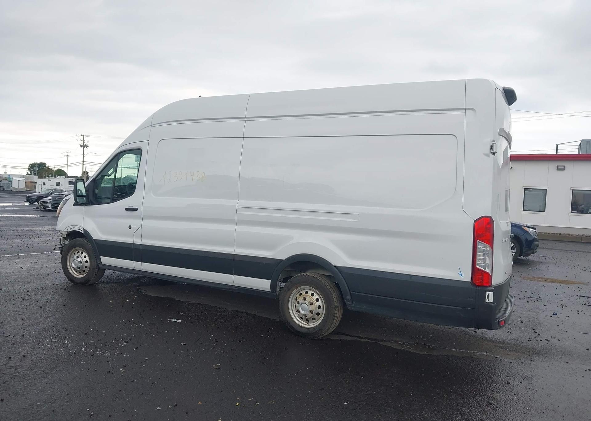 2022 FORD transit t-250