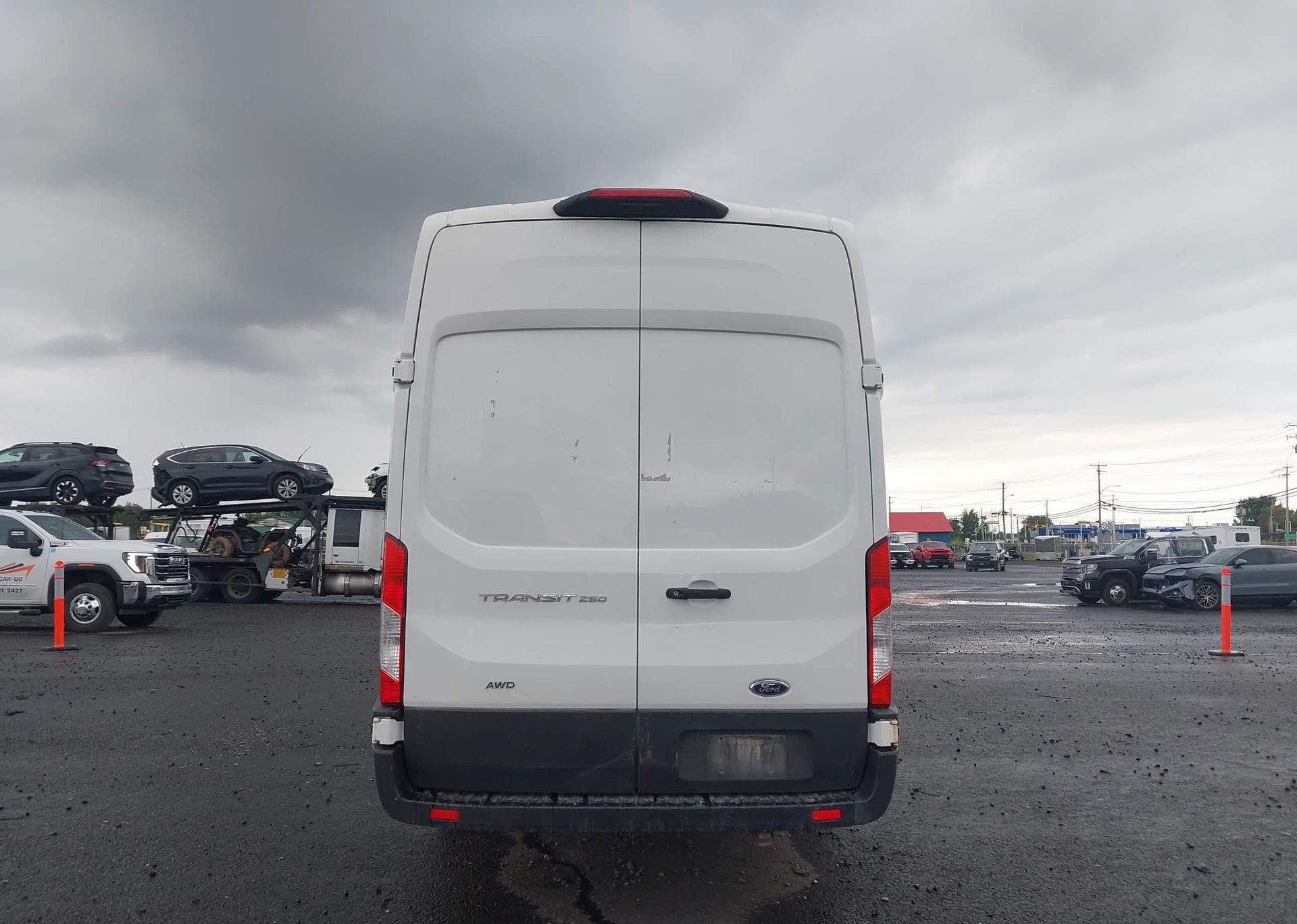 2022 FORD transit t-250