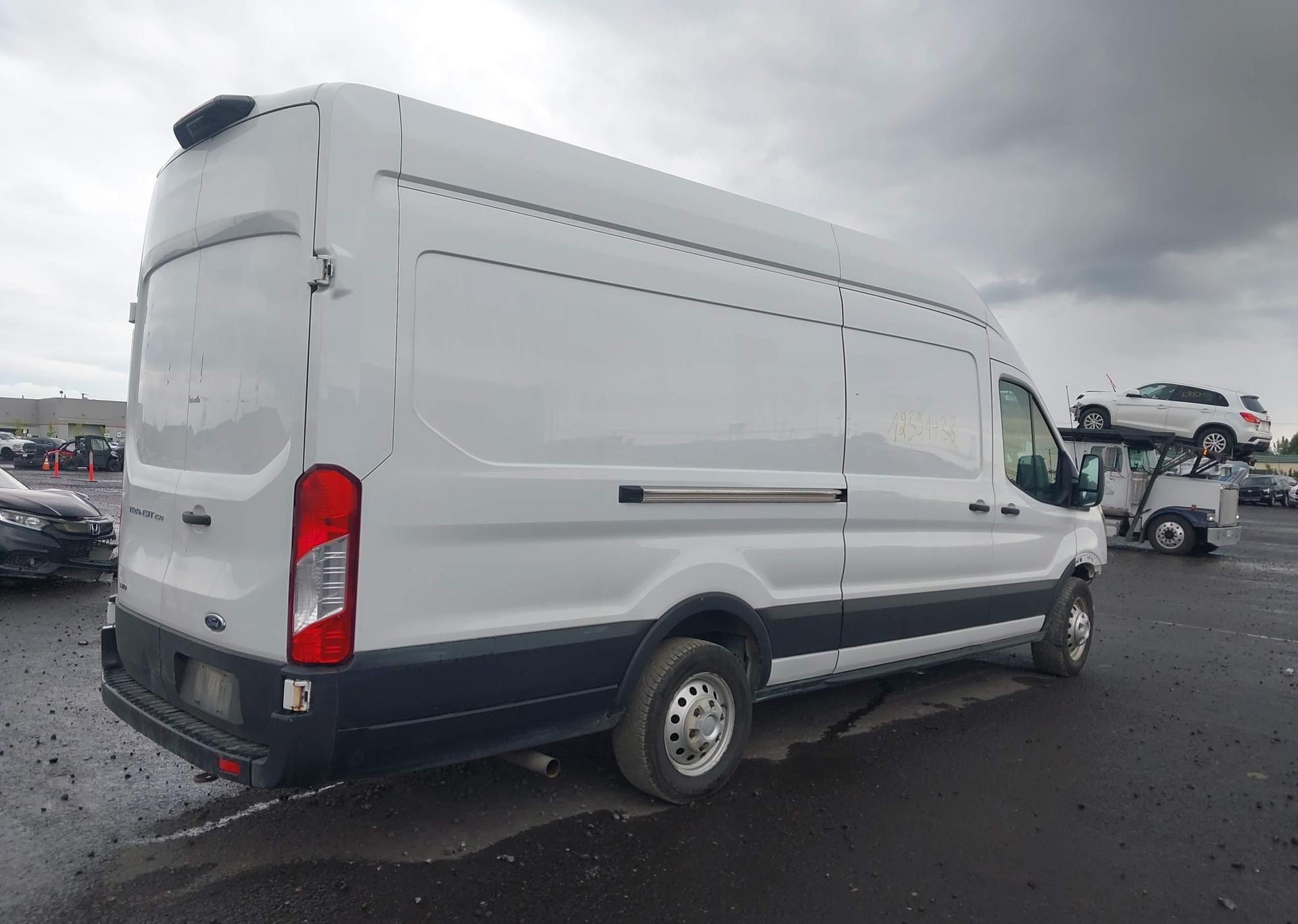 2022 FORD transit t-250