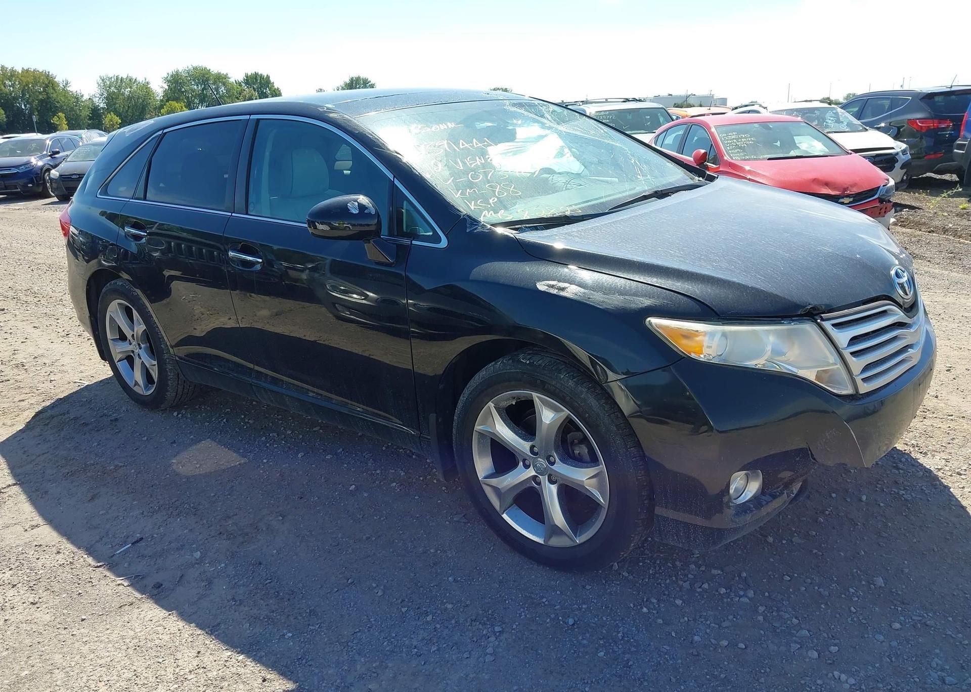 2012 TOYOTA VENZA LE