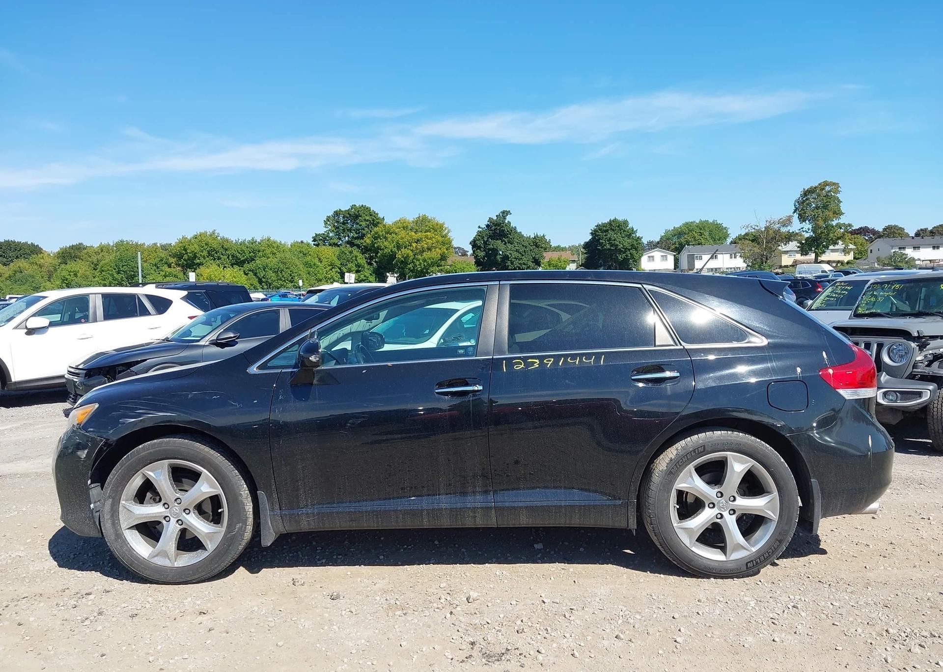 2012 TOYOTA VENZA LE