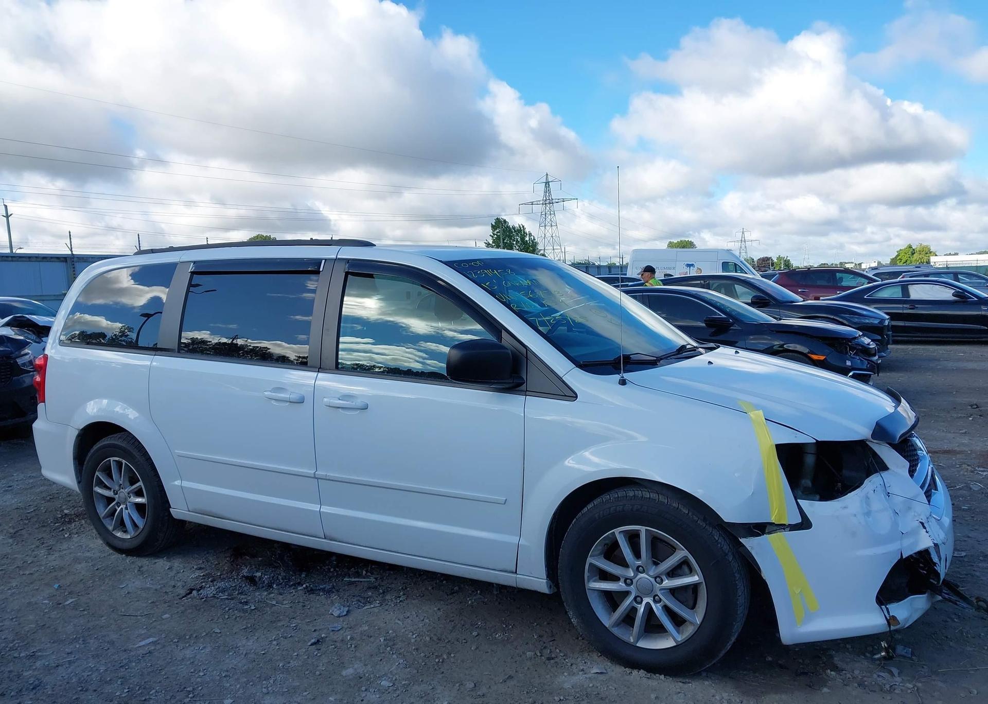2015 DODGE GRAND CARAVAN SE