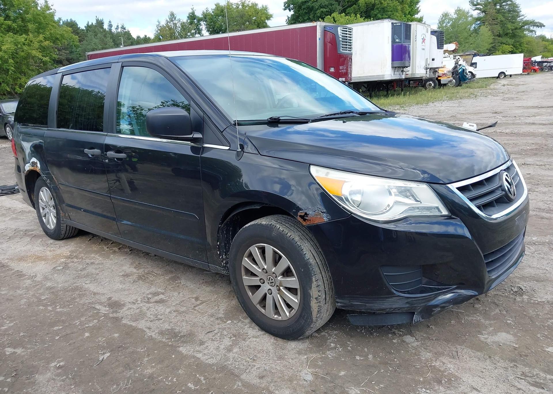 2010 VOLKSWAGEN ROUTAN S