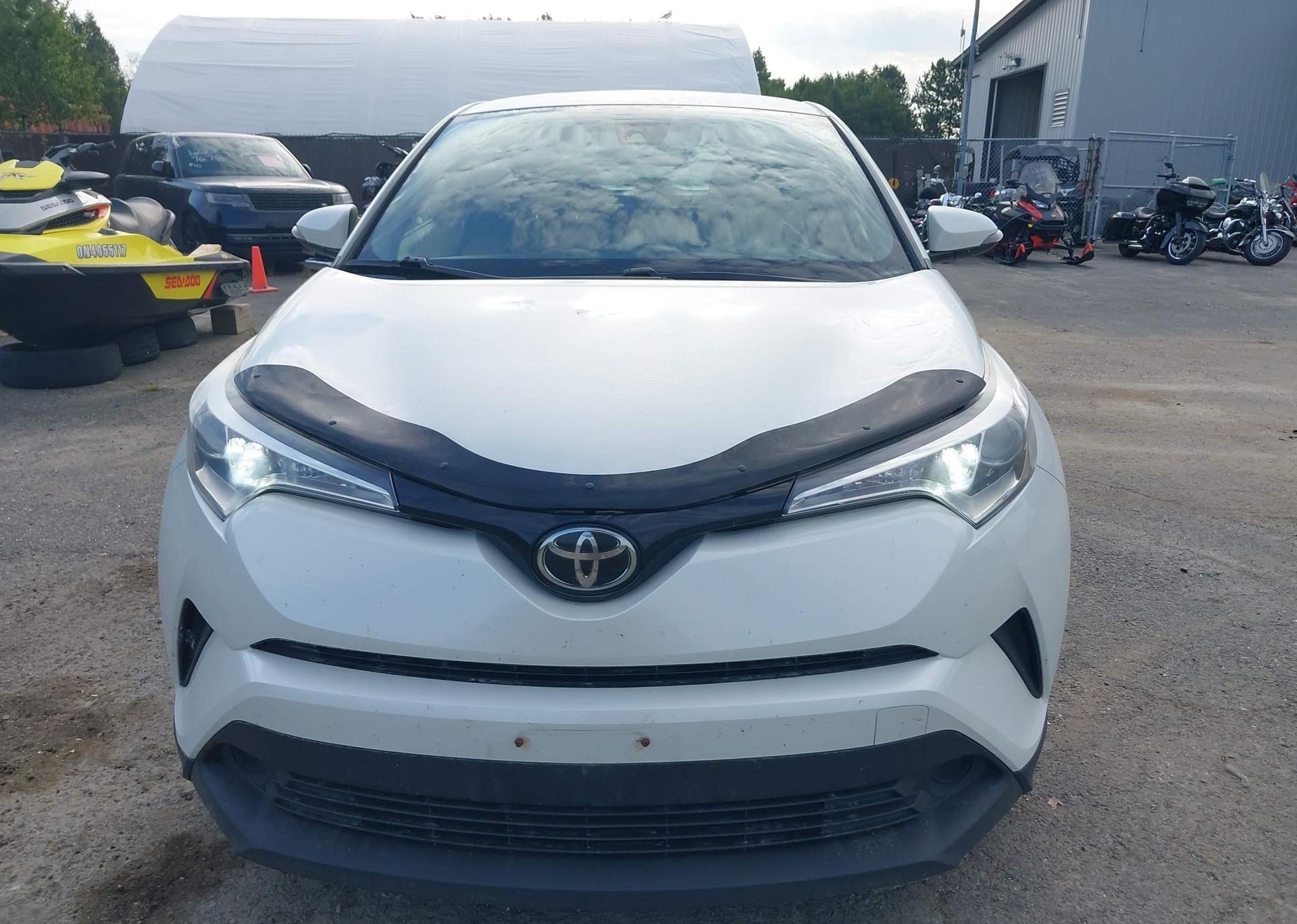 2018 TOYOTA C-HR XLE