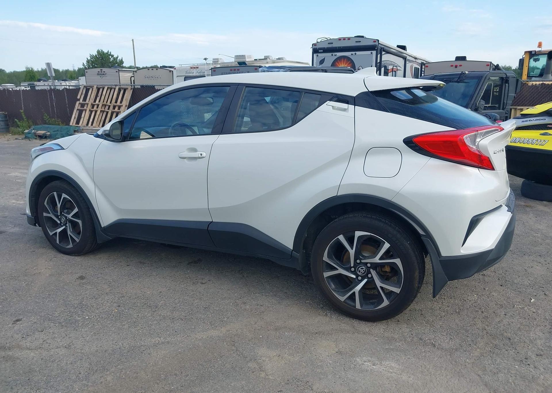 2018 TOYOTA C-HR XLE
