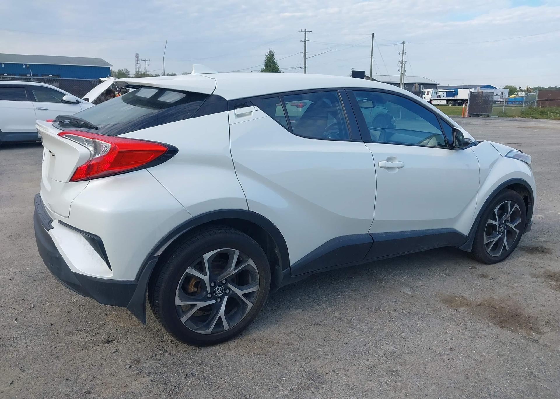 2018 TOYOTA C-HR XLE