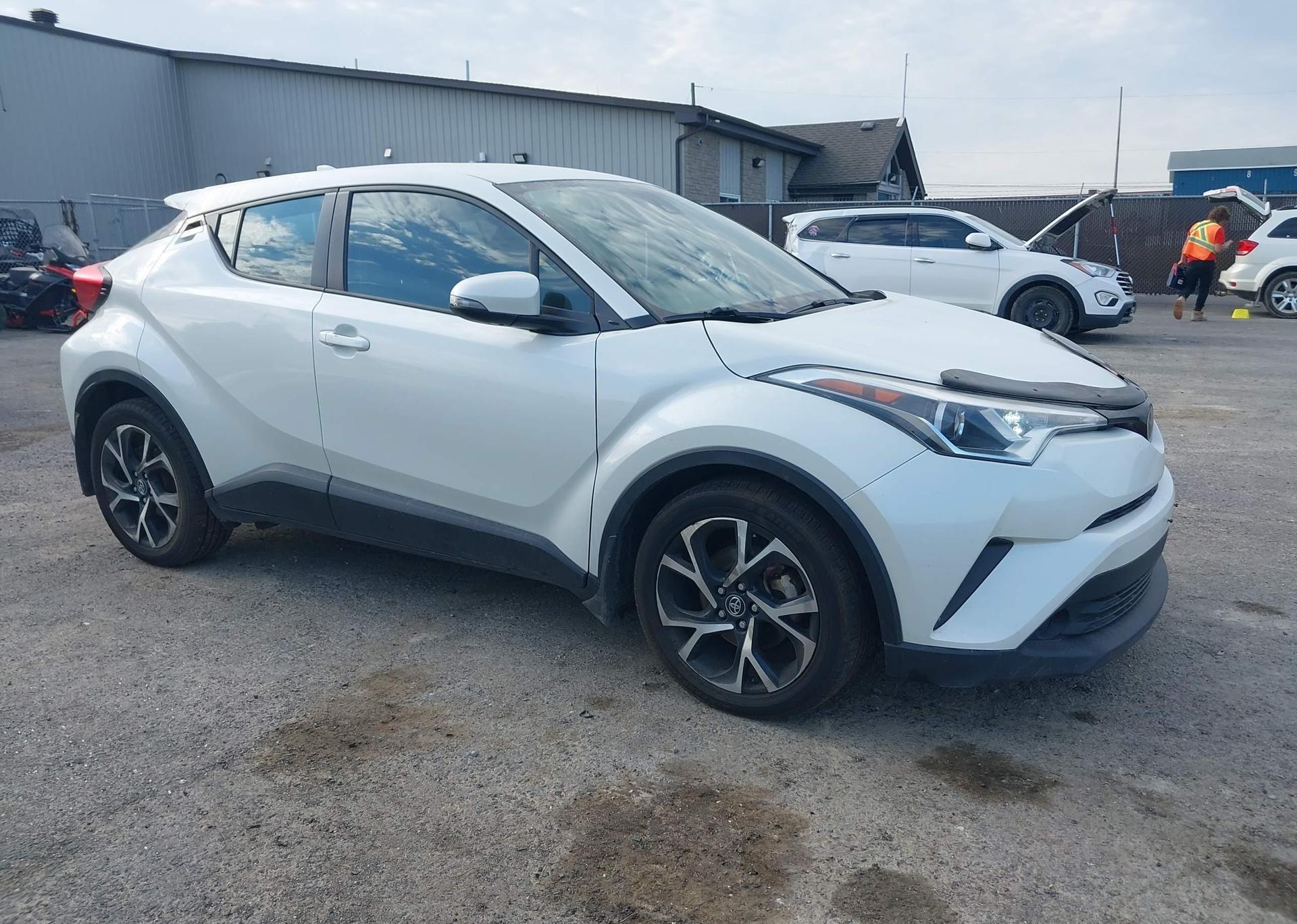 2018 TOYOTA C-HR XLE