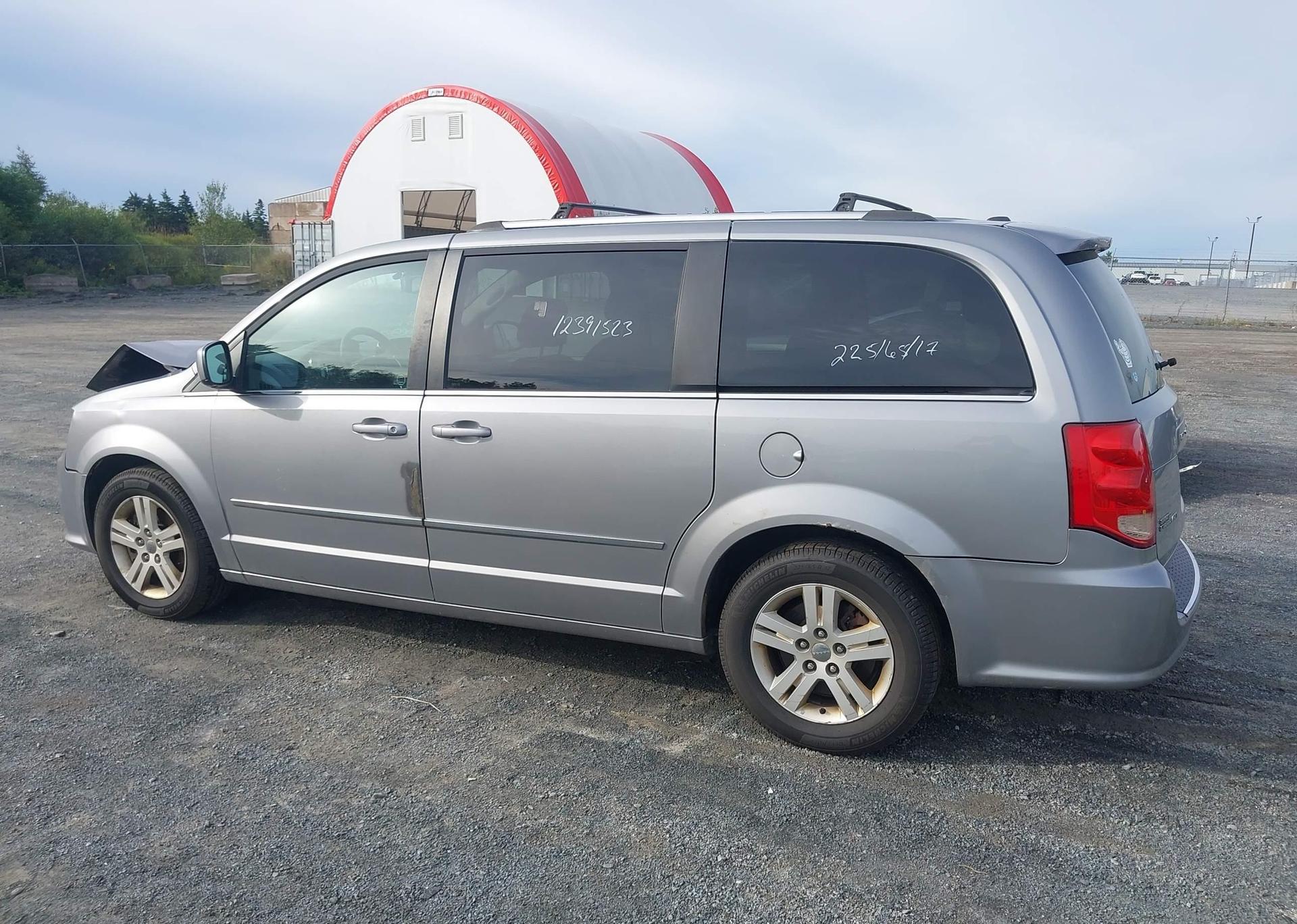 2016 DODGE GRAND CARAVAN CREW