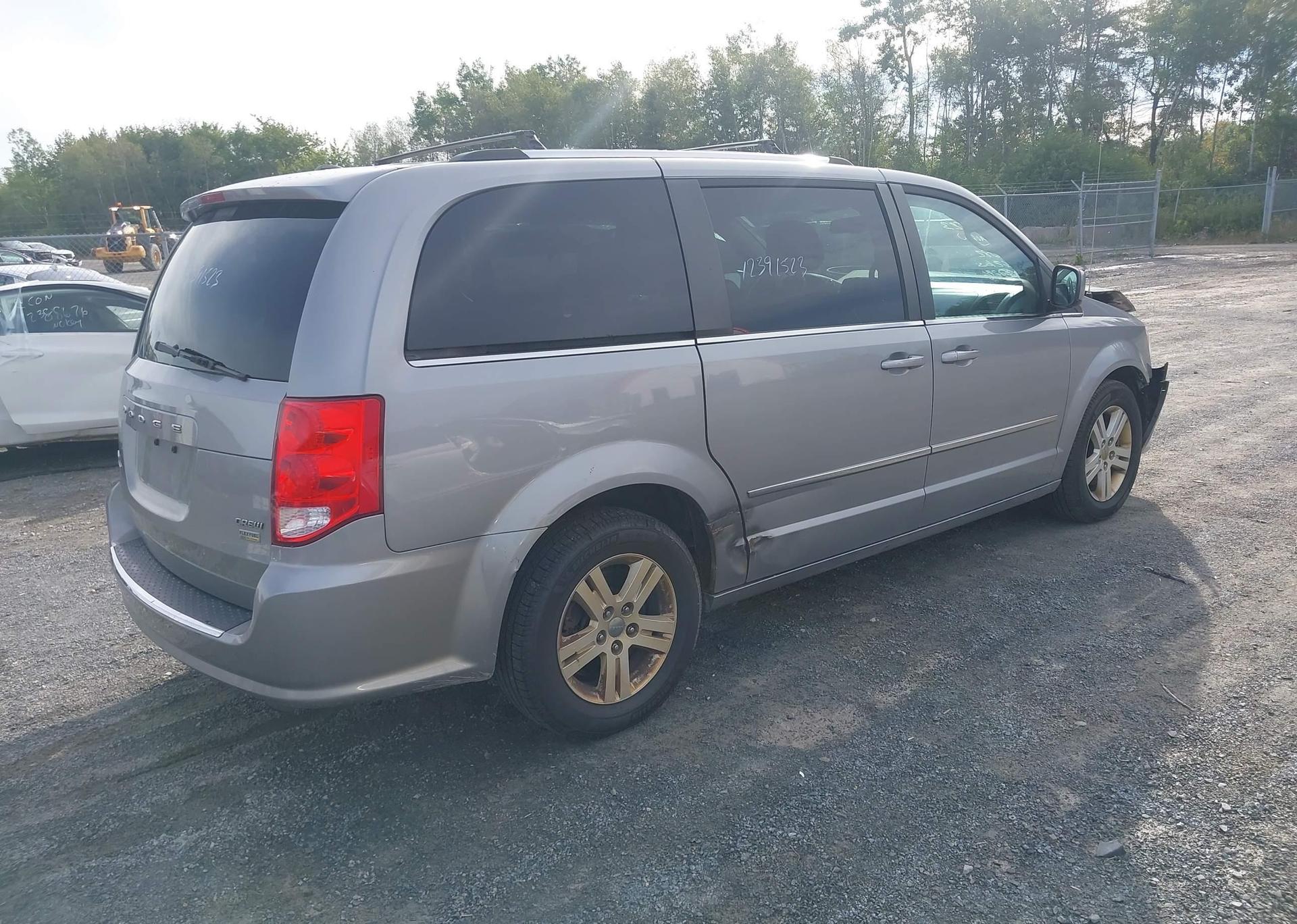 2016 DODGE GRAND CARAVAN CREW