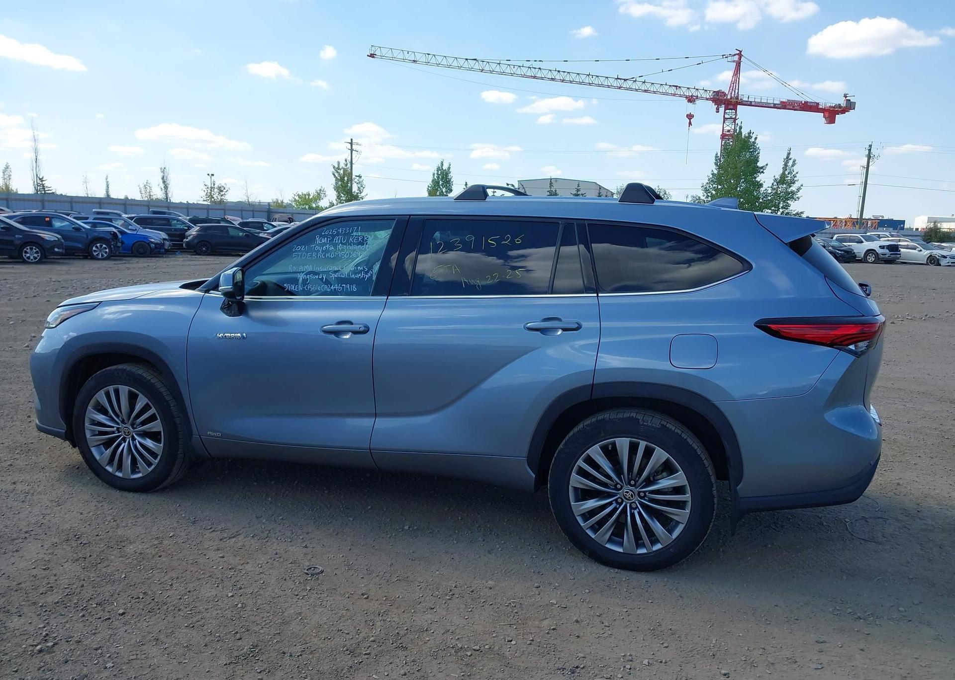2021 TOYOTA HIGHLANDER HYBRID PLATINUM