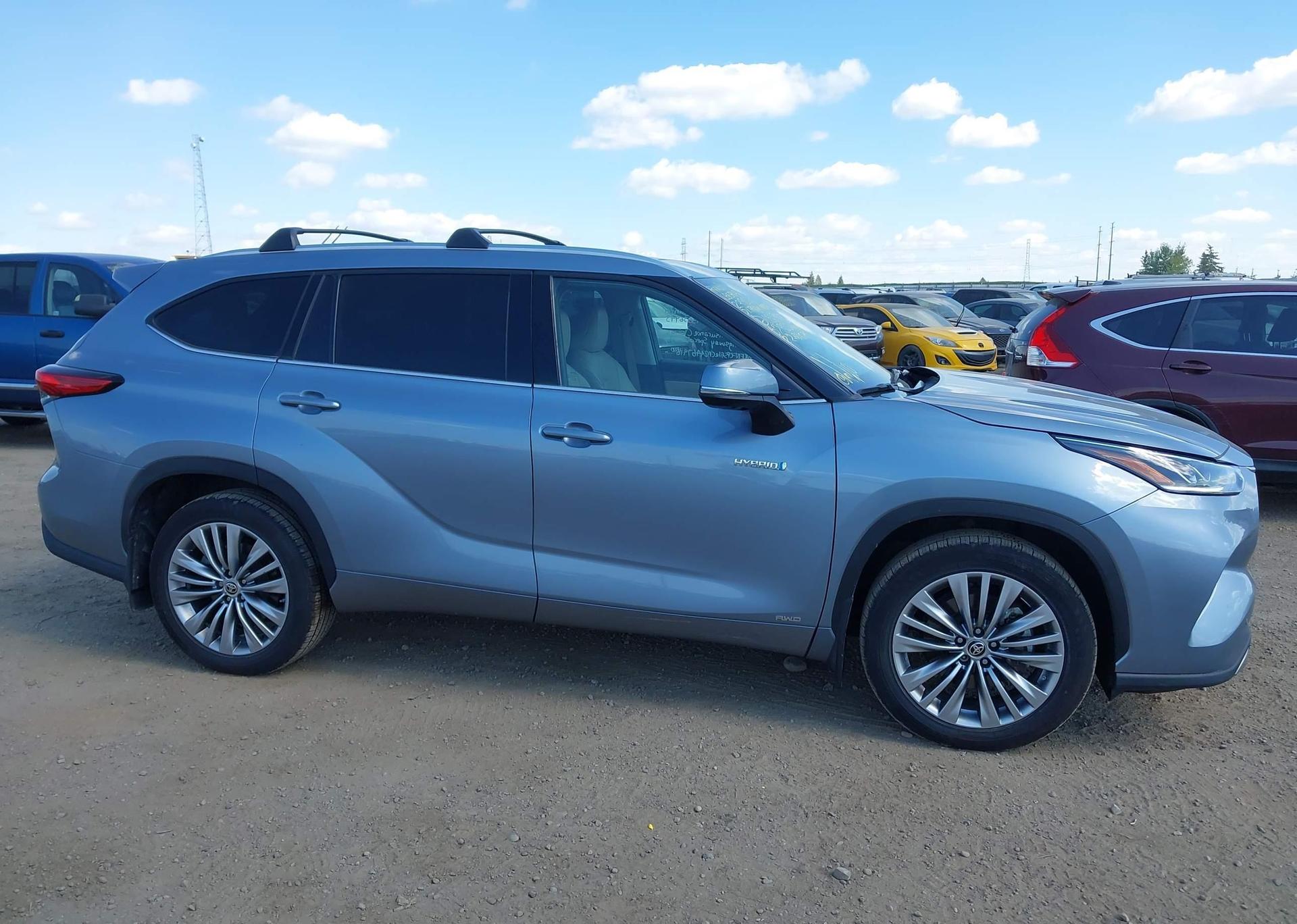2021 TOYOTA HIGHLANDER HYBRID PLATINUM