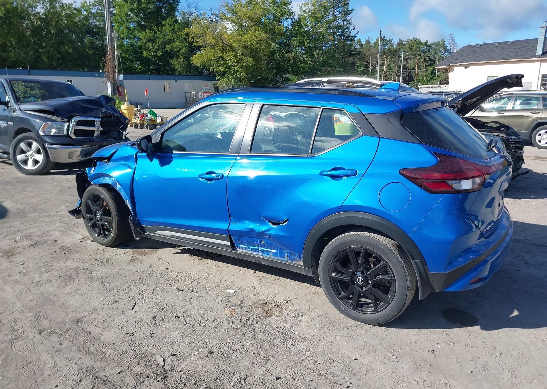 2024 NISSAN KICKS SR