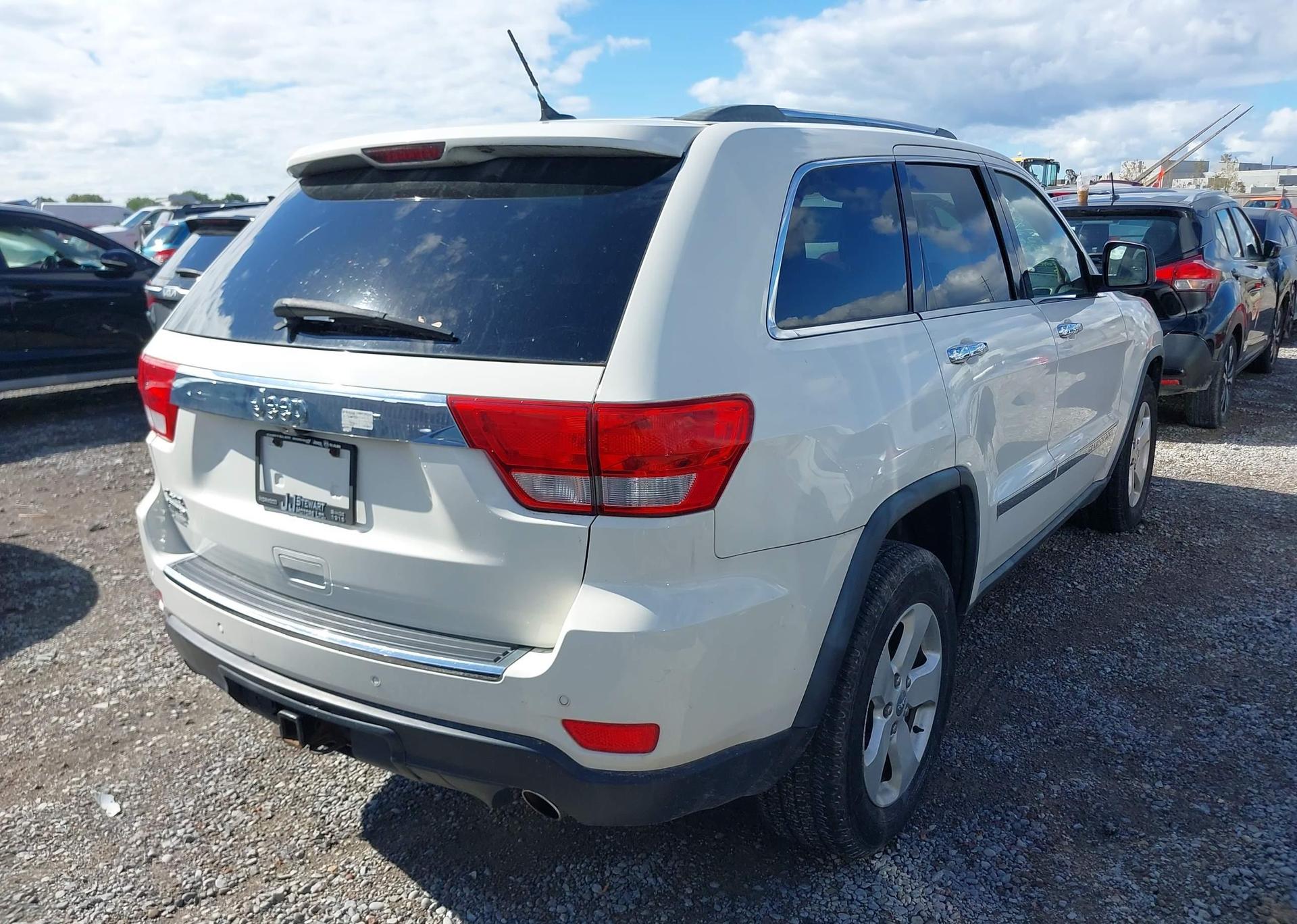 2011 JEEP GRAND CHEROKEE