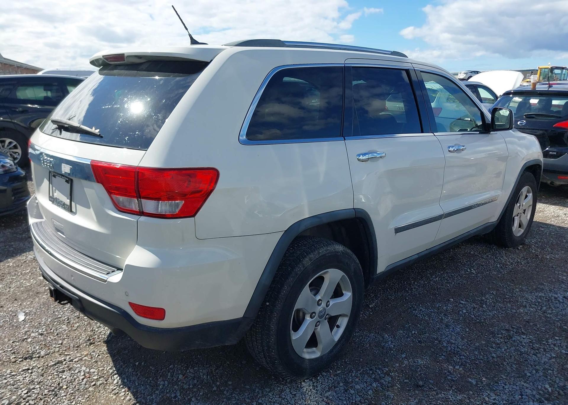 2011 JEEP GRAND CHEROKEE