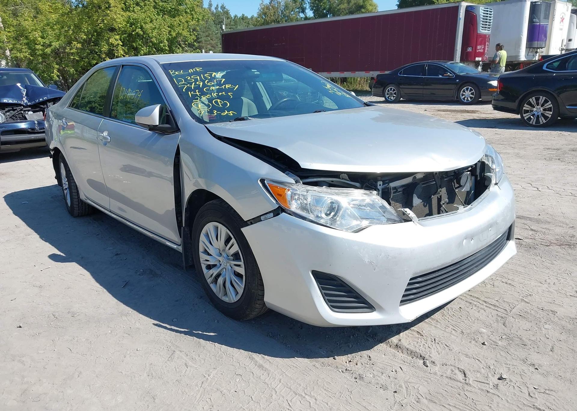 2014 TOYOTA CAMRY