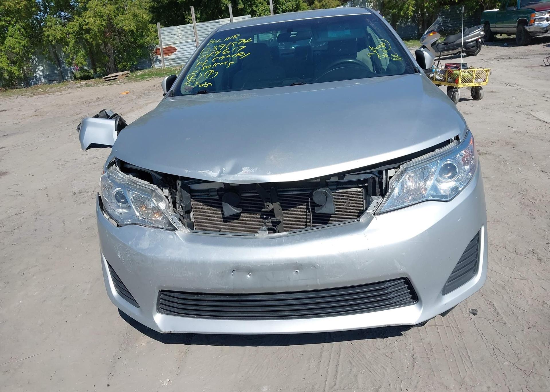 2014 TOYOTA CAMRY