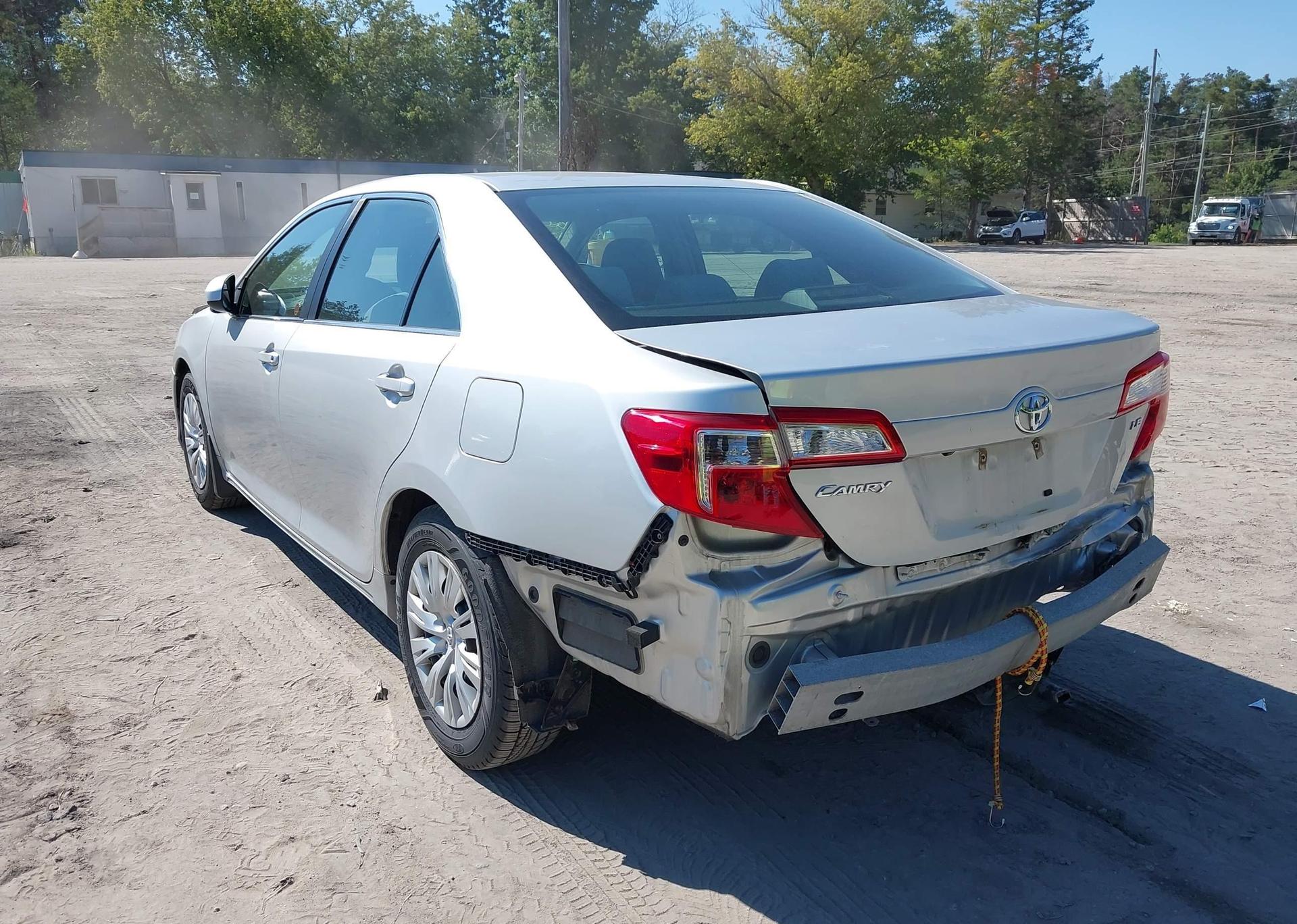2014 TOYOTA CAMRY