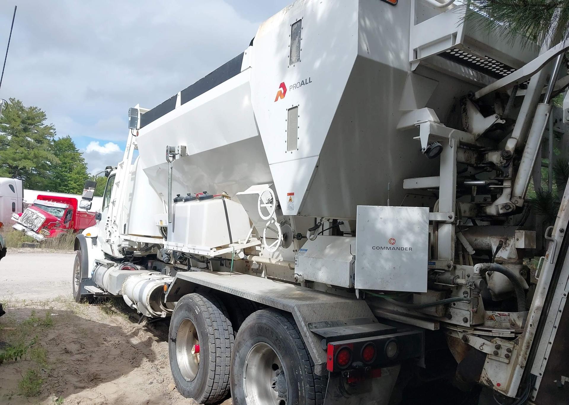 2024 INTERNATIONAL HV607
