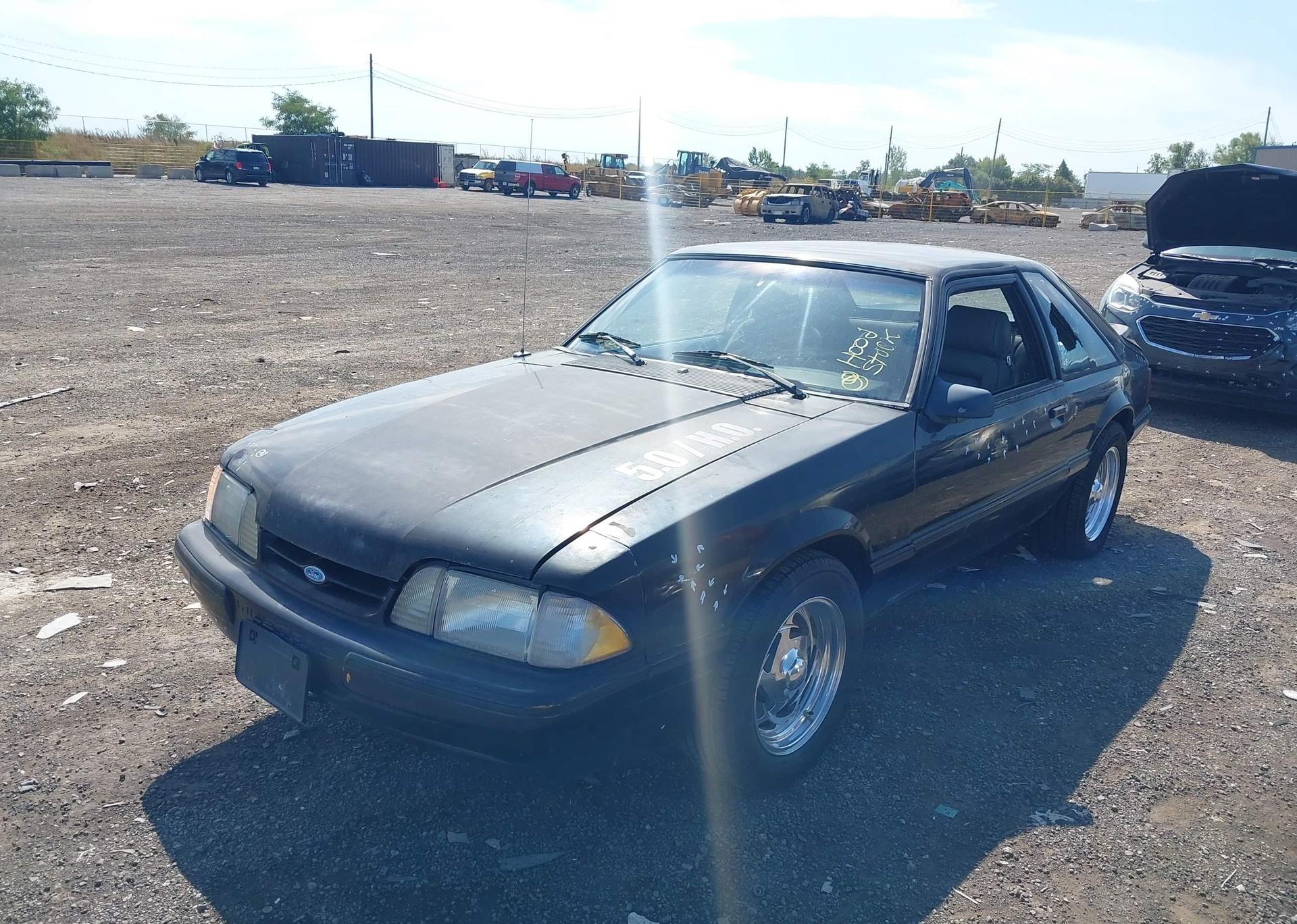 1989 FORD MUSTANG LX