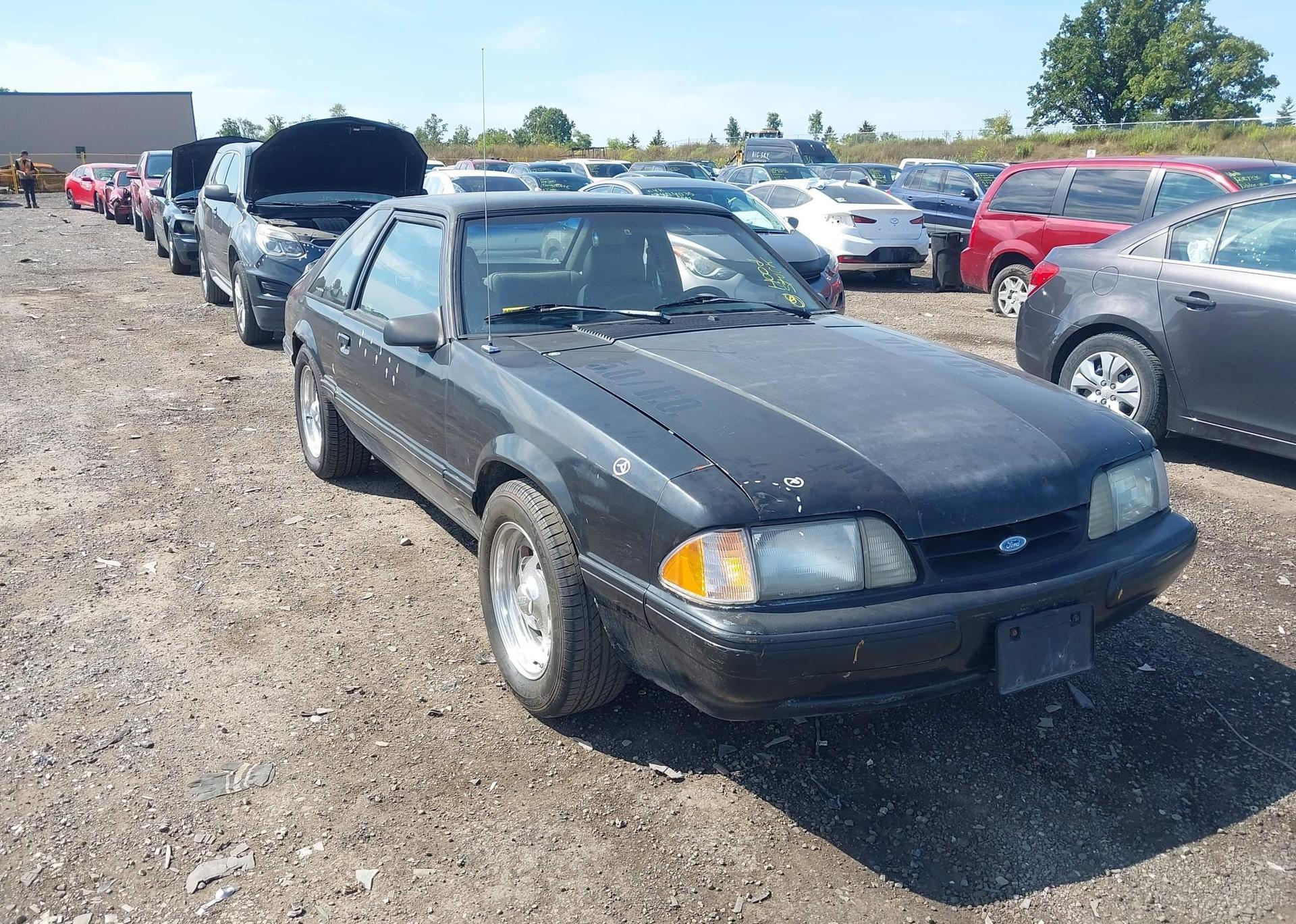 1989 FORD MUSTANG LX