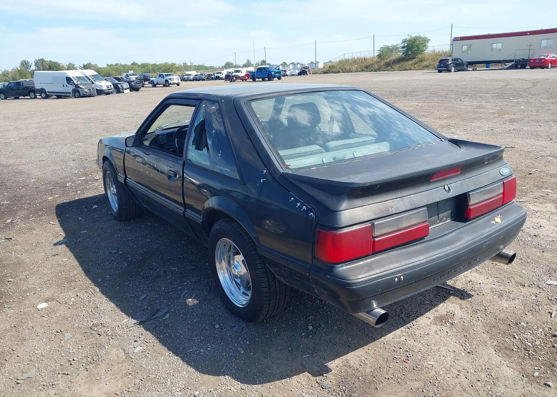 1989 FORD MUSTANG LX
