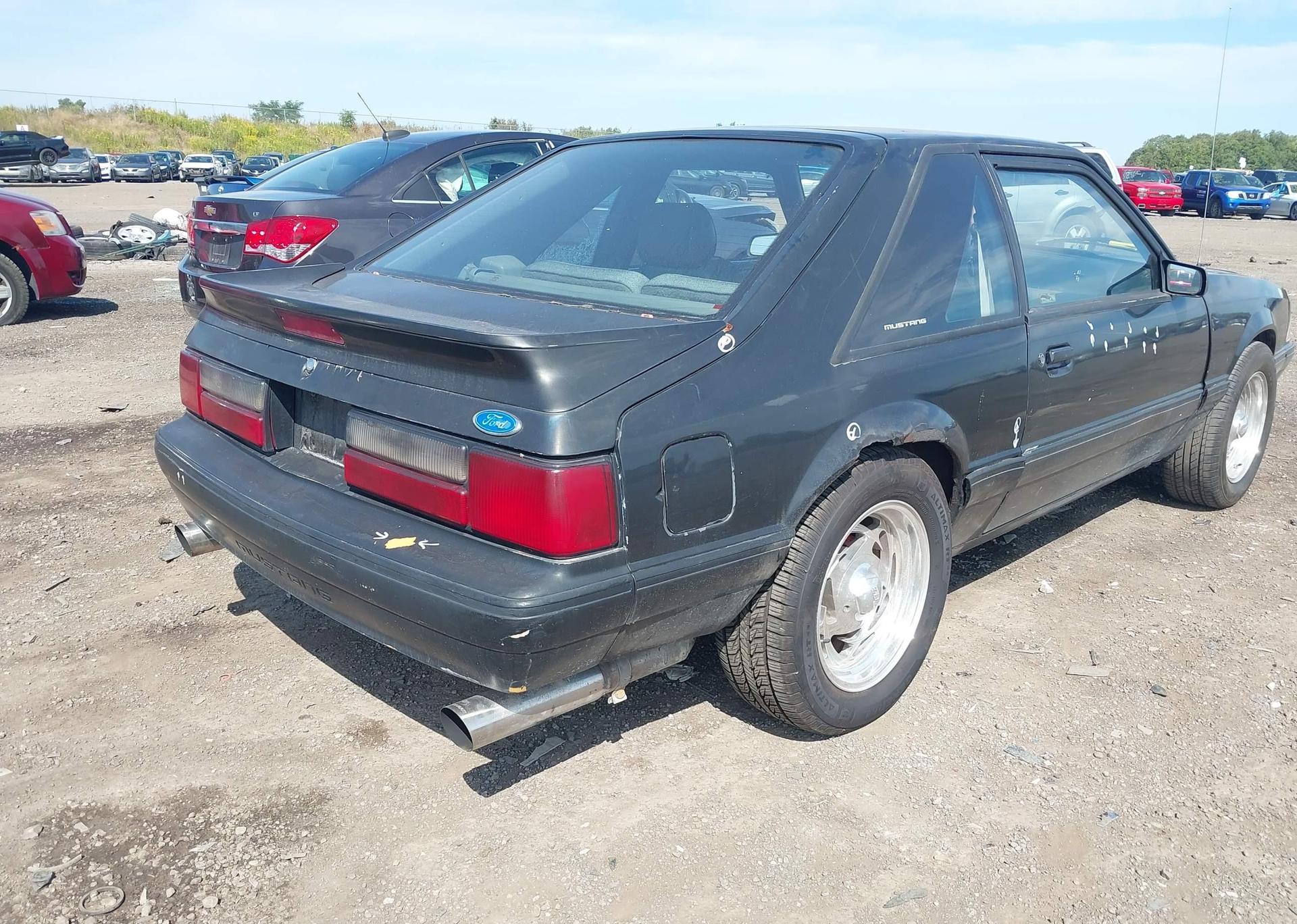 1989 FORD MUSTANG LX