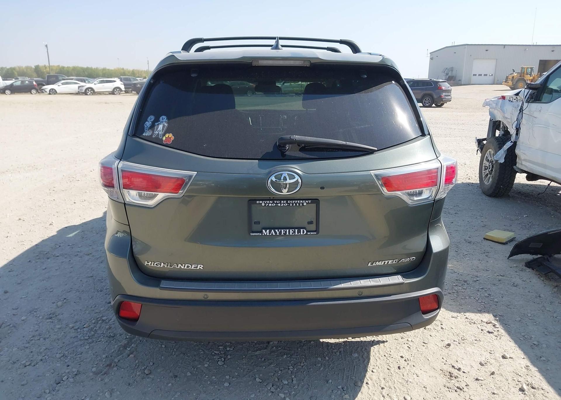 2015 TOYOTA HIGHLANDER LIMITED