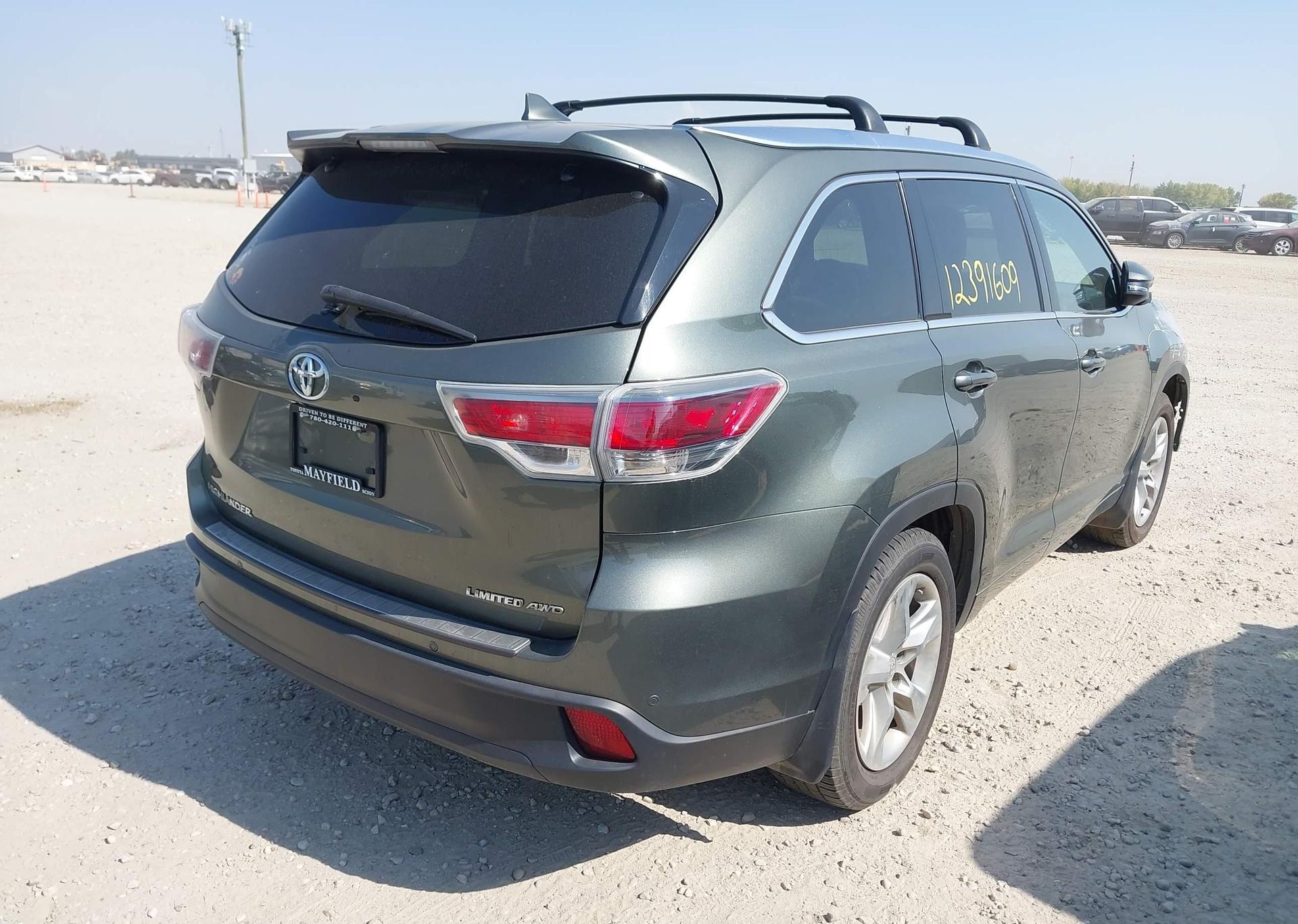 2015 TOYOTA HIGHLANDER LIMITED