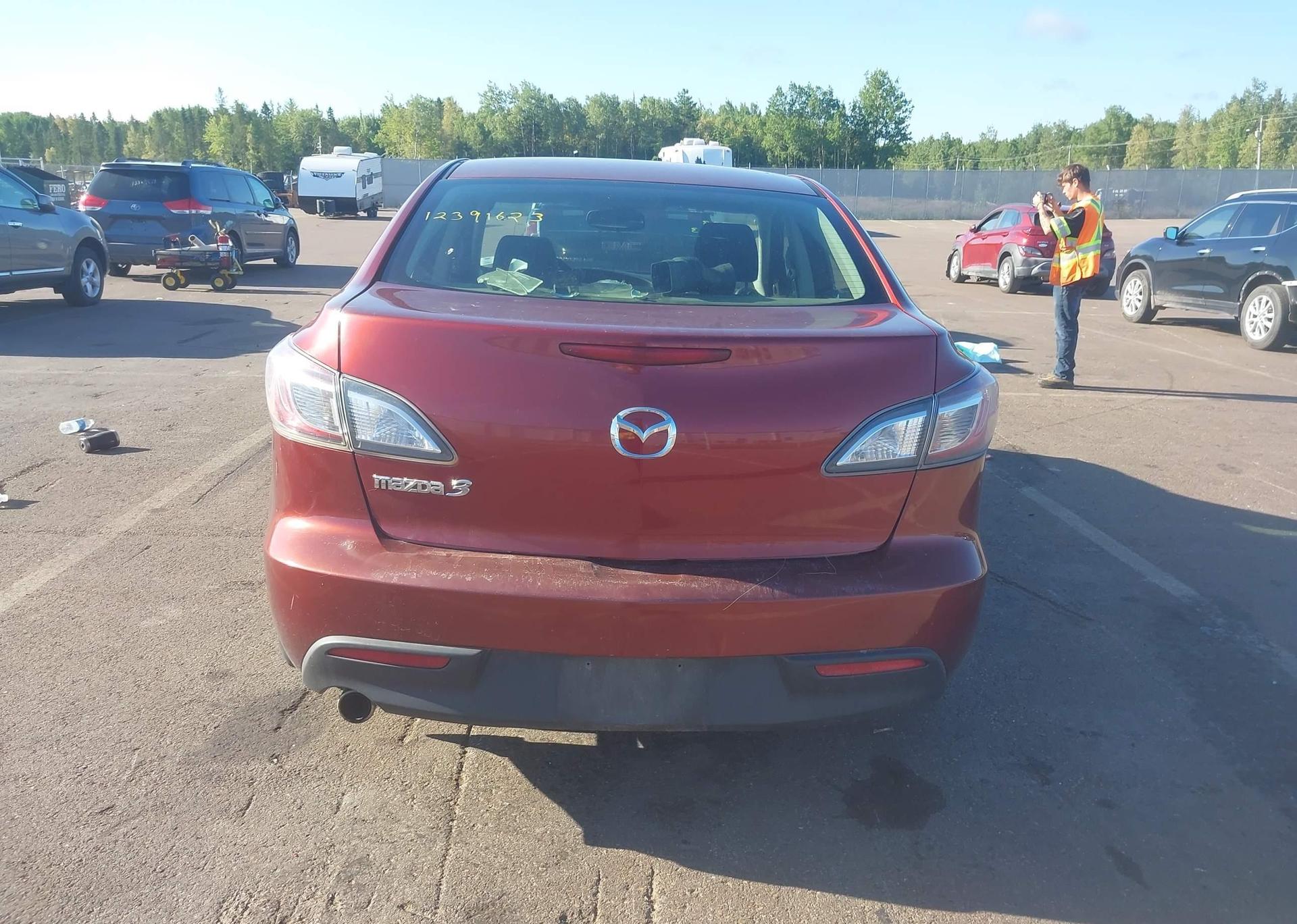 2010 MAZDA MAZDA3 GS