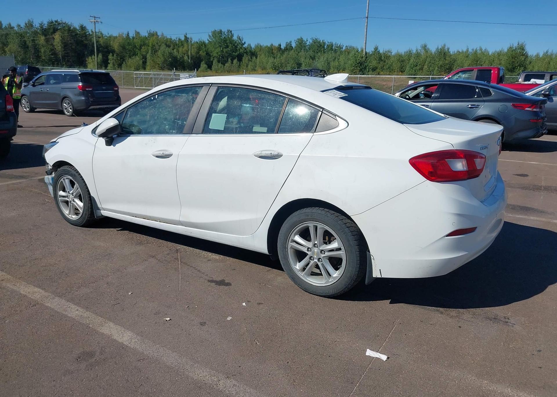 2017 CHEVROLET CRUZE LT