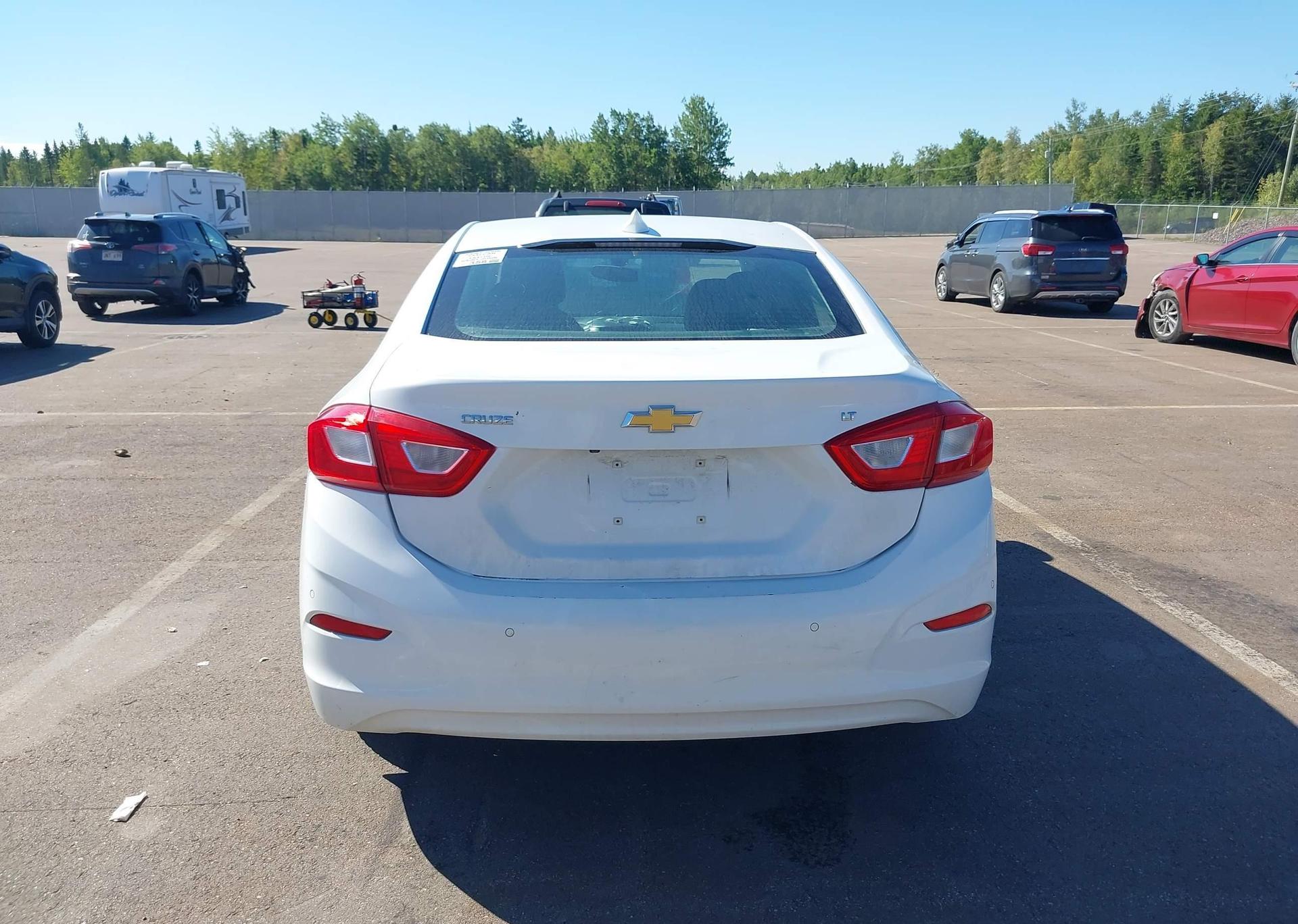 2017 CHEVROLET CRUZE LT